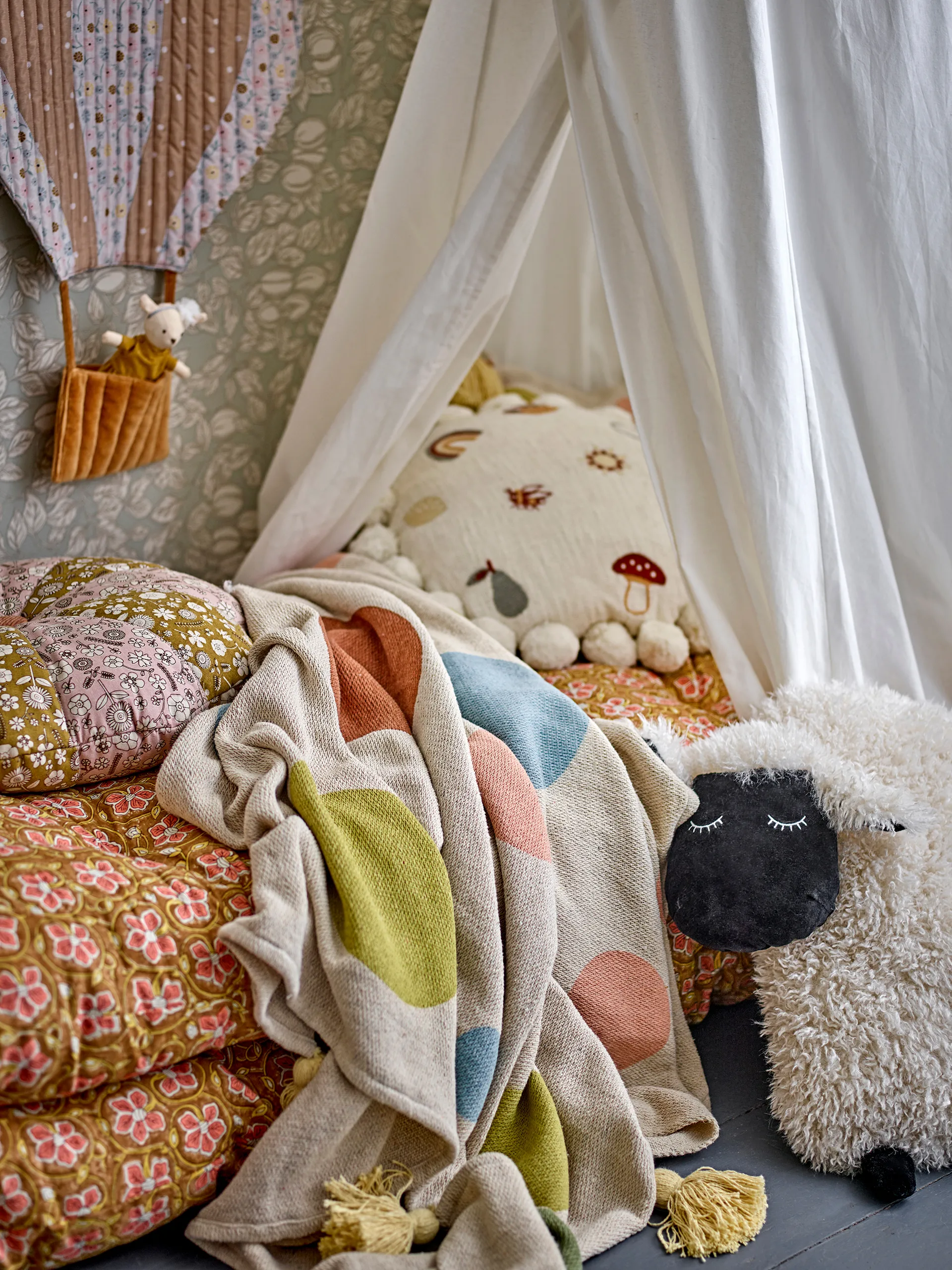 Dolly kudde 46x56 cm, Vit Bloomingville