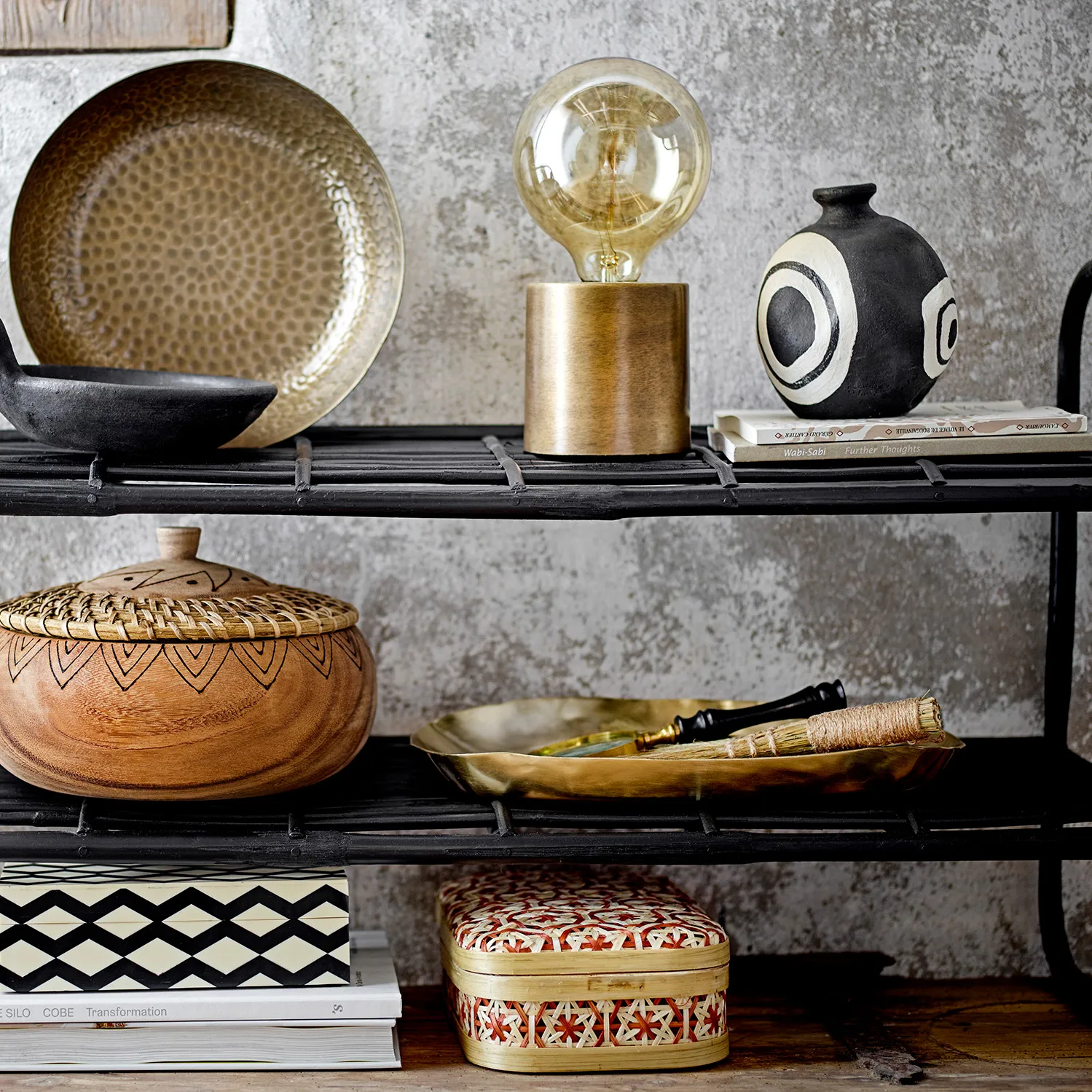 Ely bordslampa, Mässing Bloomingville