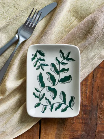 Fauni assiett - Grön, 15x11,5 cm - Bloomingville