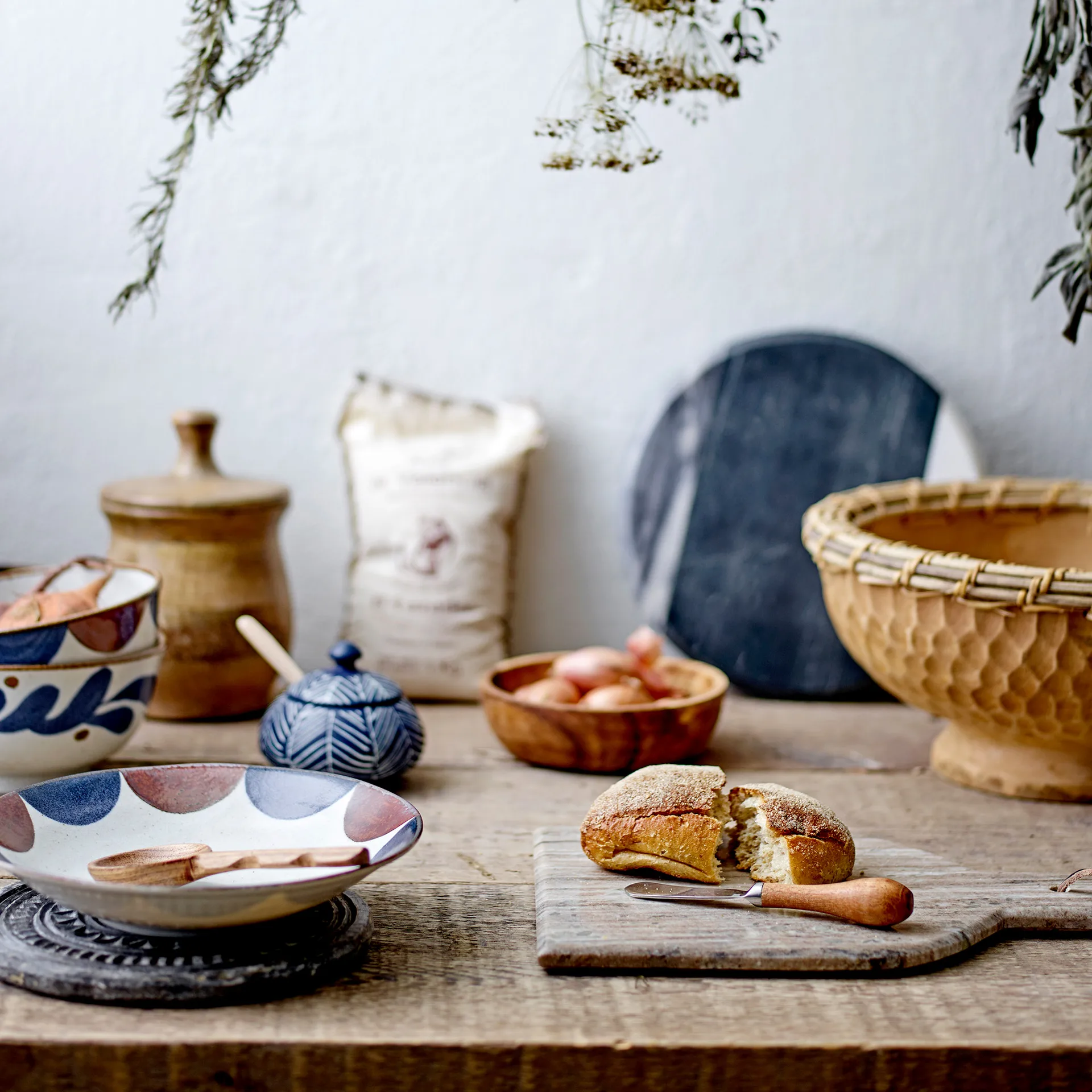 Kani serveringsbricka och kniv, Natur Bloomingville