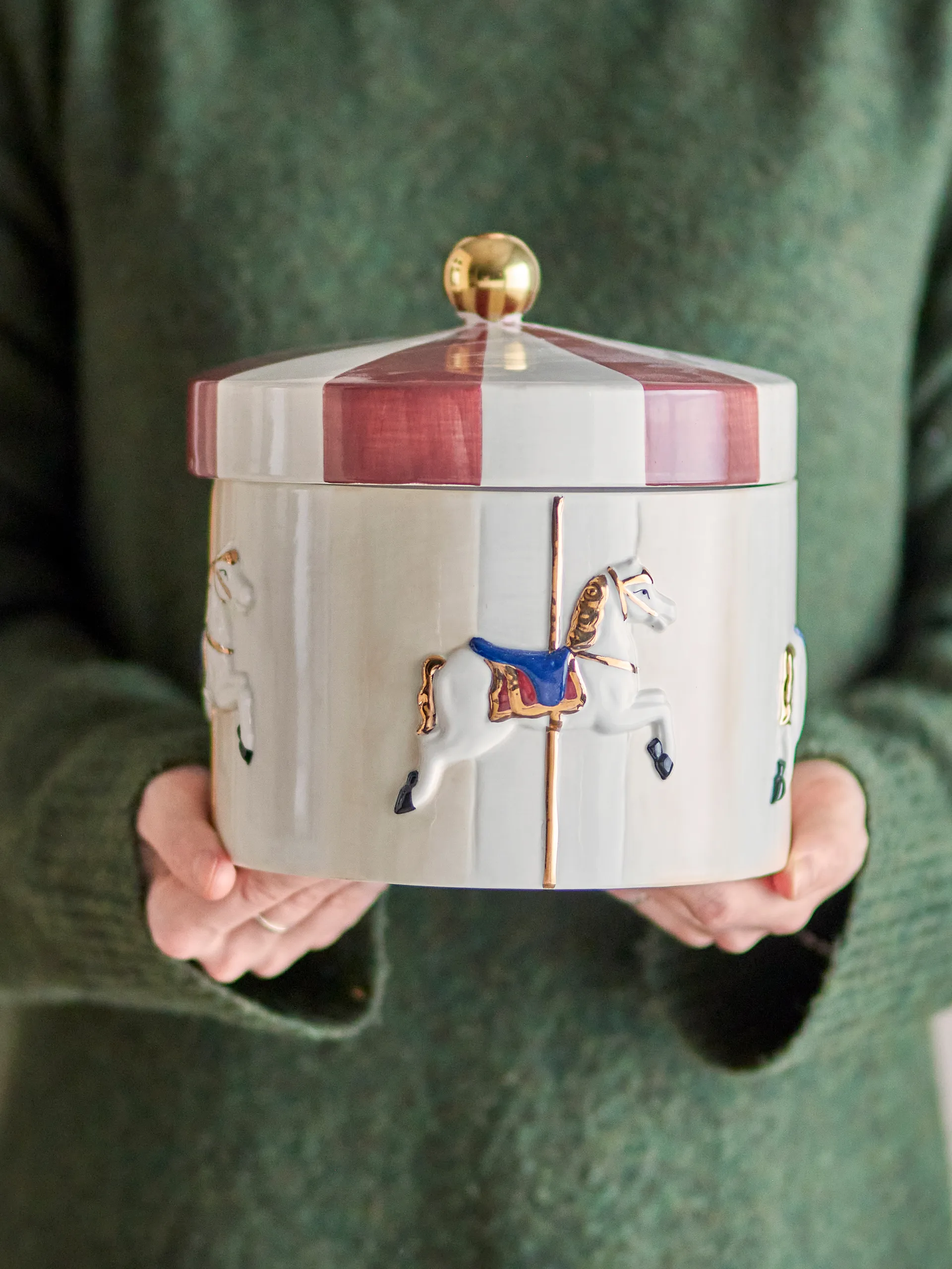 Merry-go-round burk med lock Ø19,5x20,5 cm, Röd-vit Bloomingville