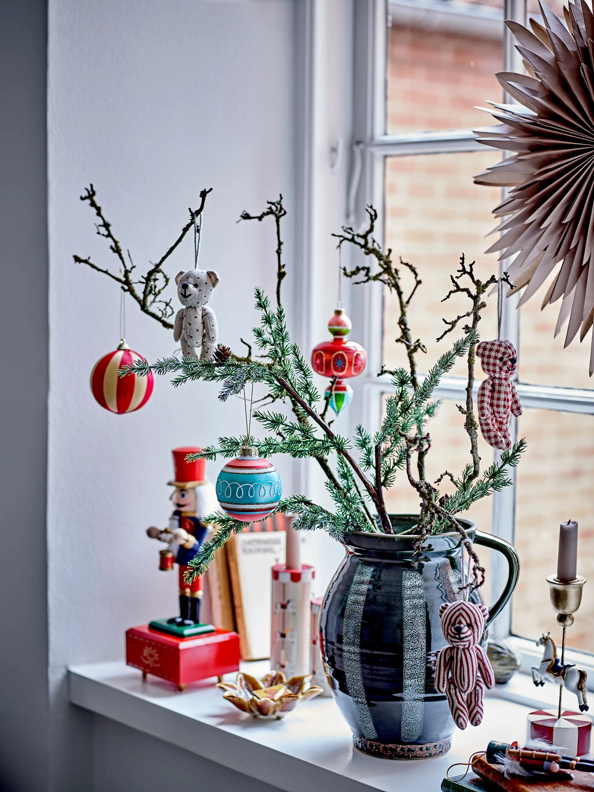 Merry-go-round ljusstake, Vit Bloomingville