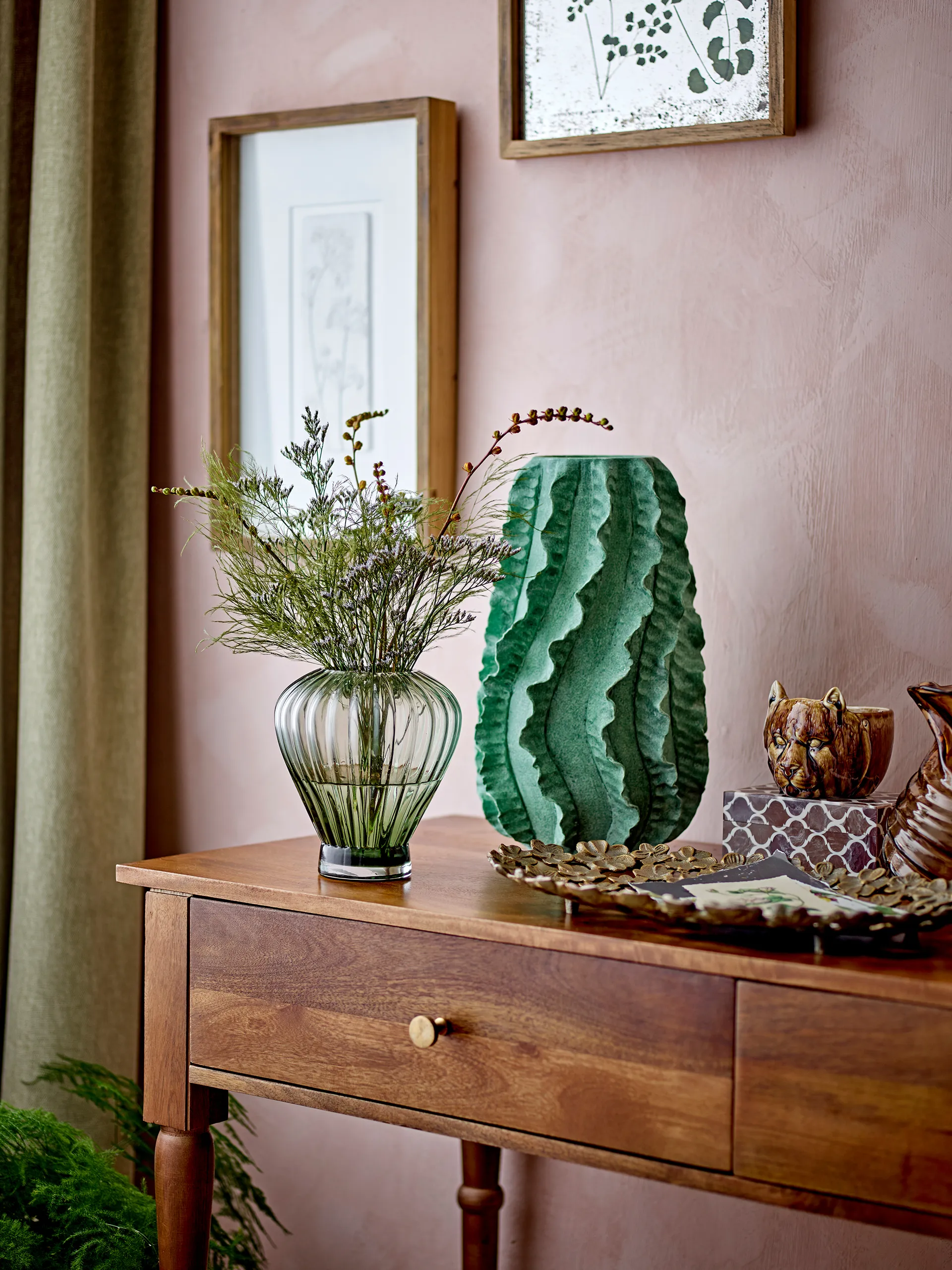 Micha dekorationsbricka 25x43,5 cm, Guld Bloomingville