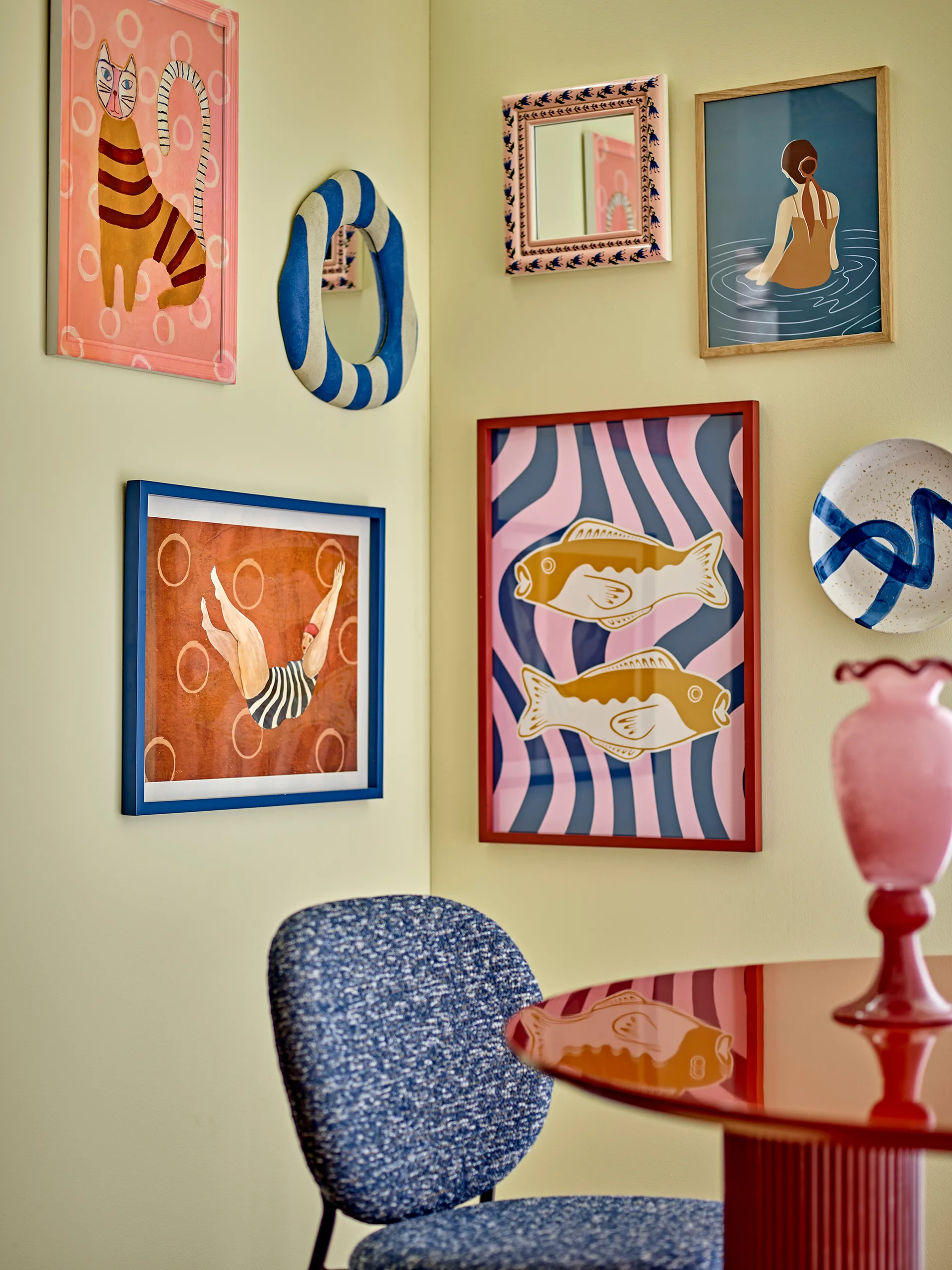 Missy illustration med ram 40x56 cm, Rose Bloomingville