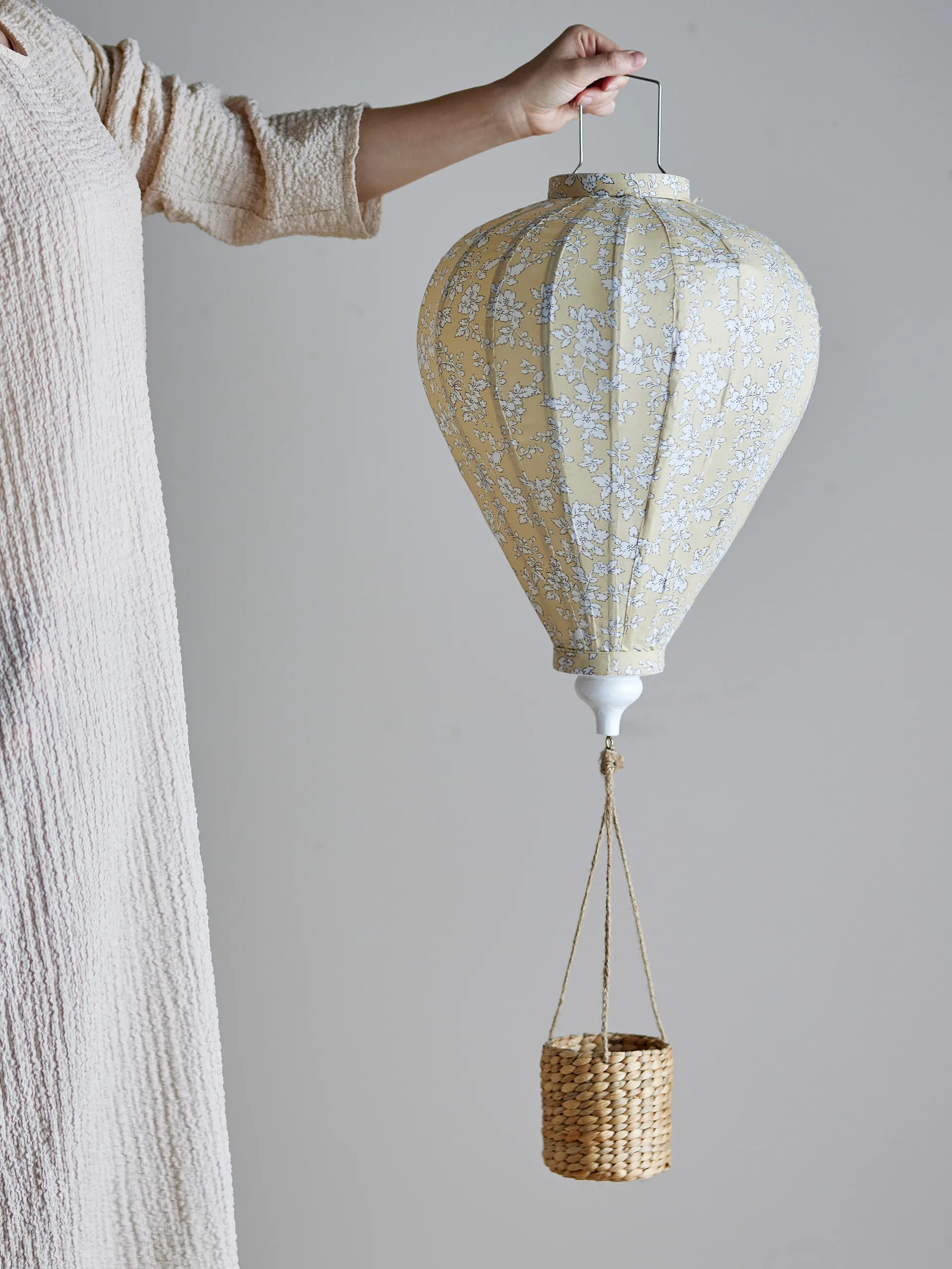 Pomp mobil 85 cm, Gul Bloomingville