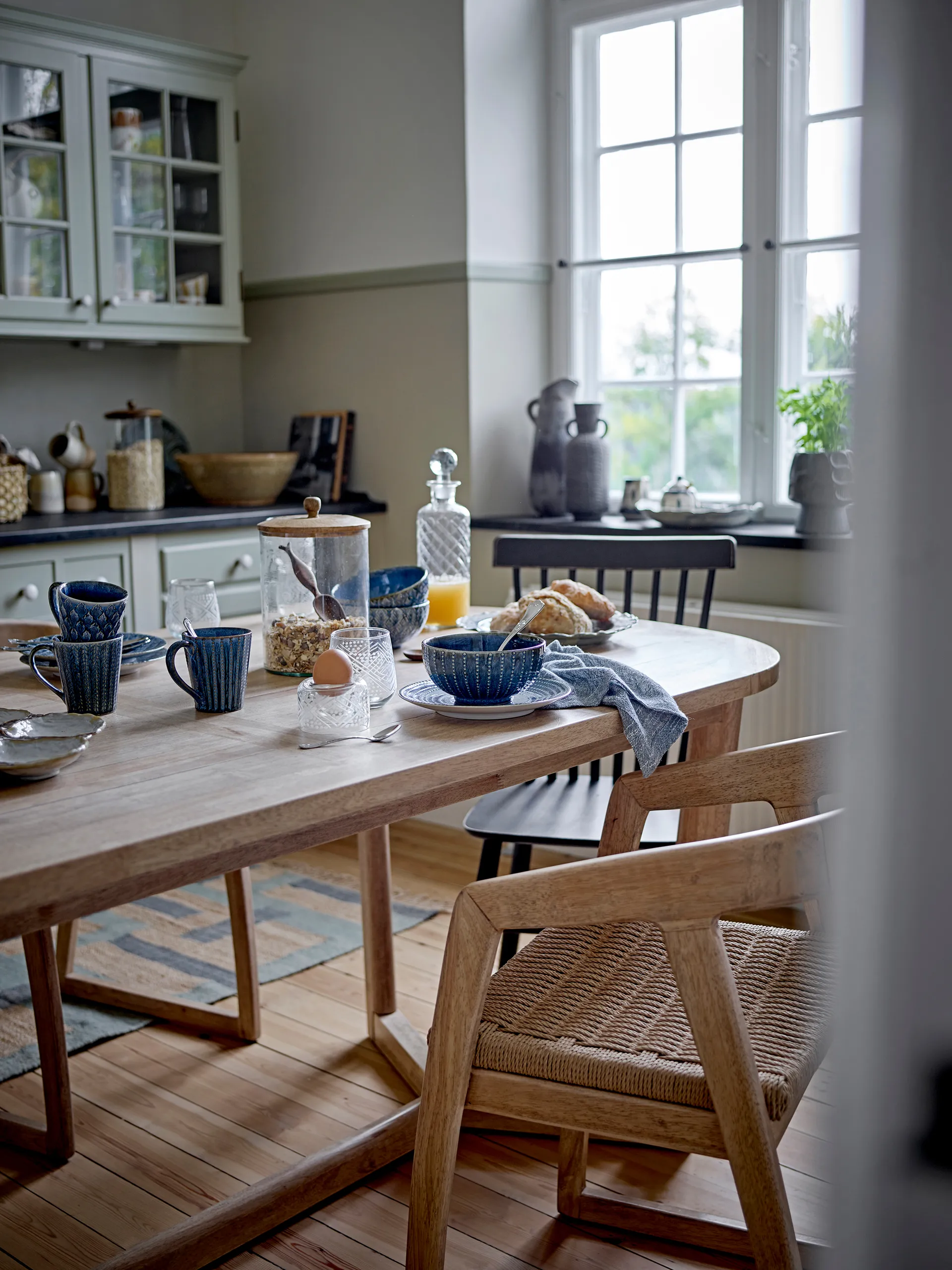 Serrone matbord, Natur Bloomingville