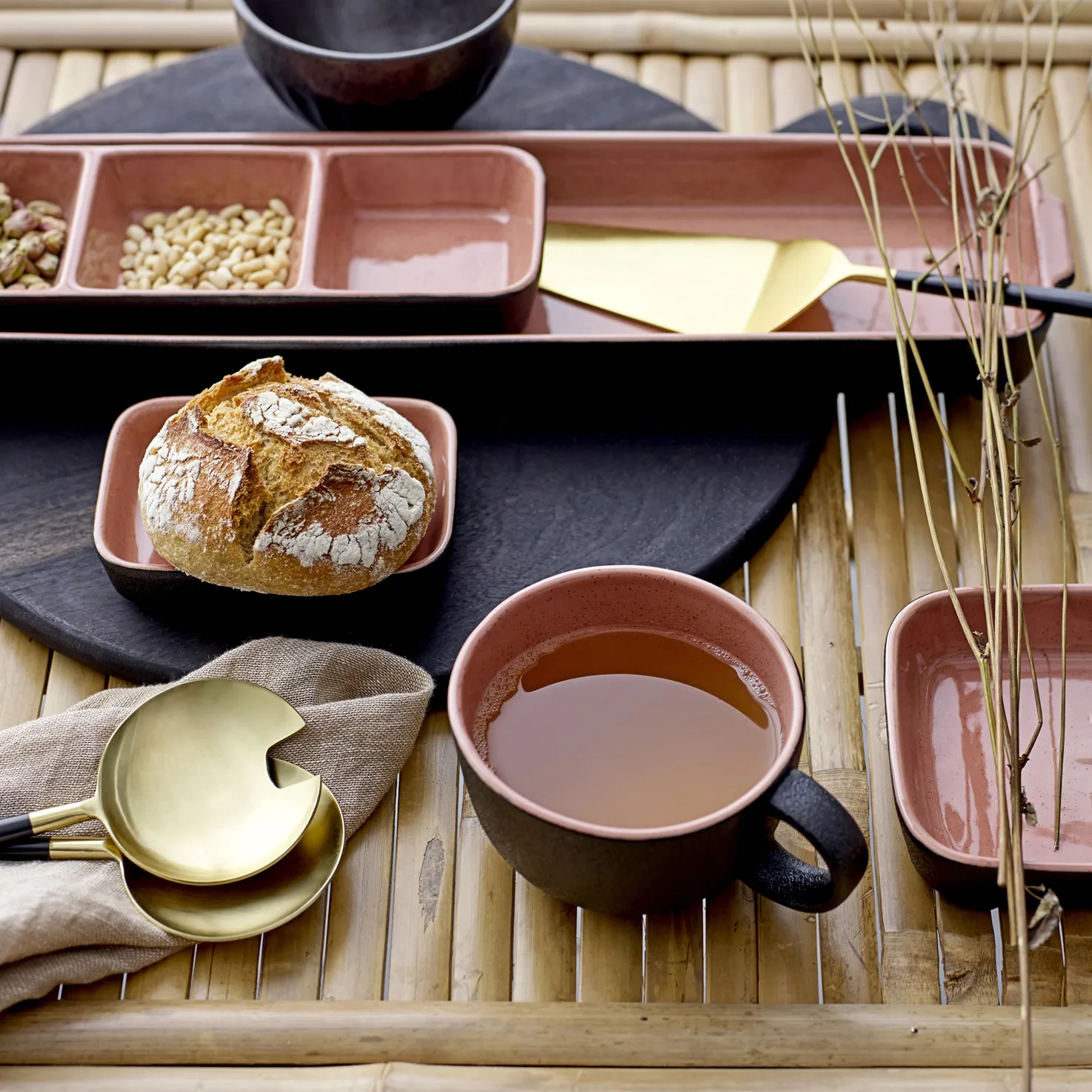 Sienna serveringsfat, Orange-svart Bloomingville