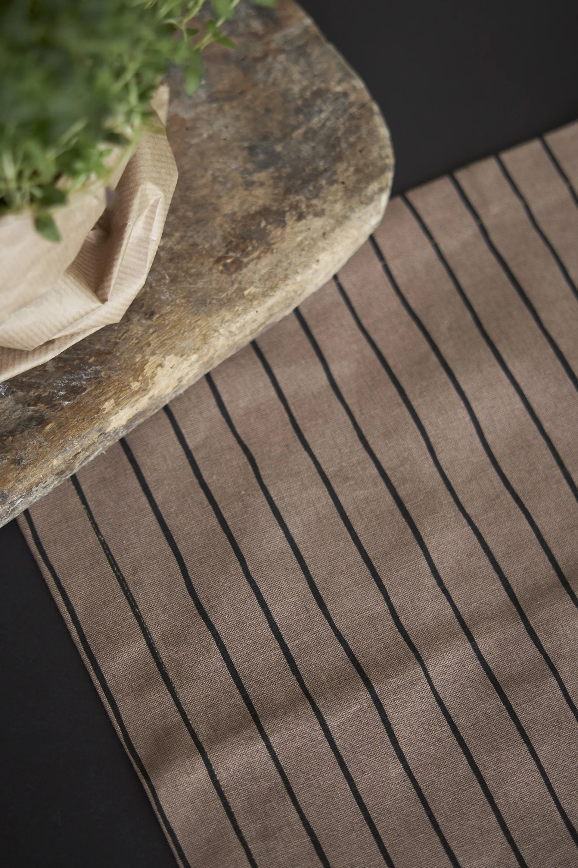 Tofta stripe bordstablett 35x45 cm, Brun Boel & Jan