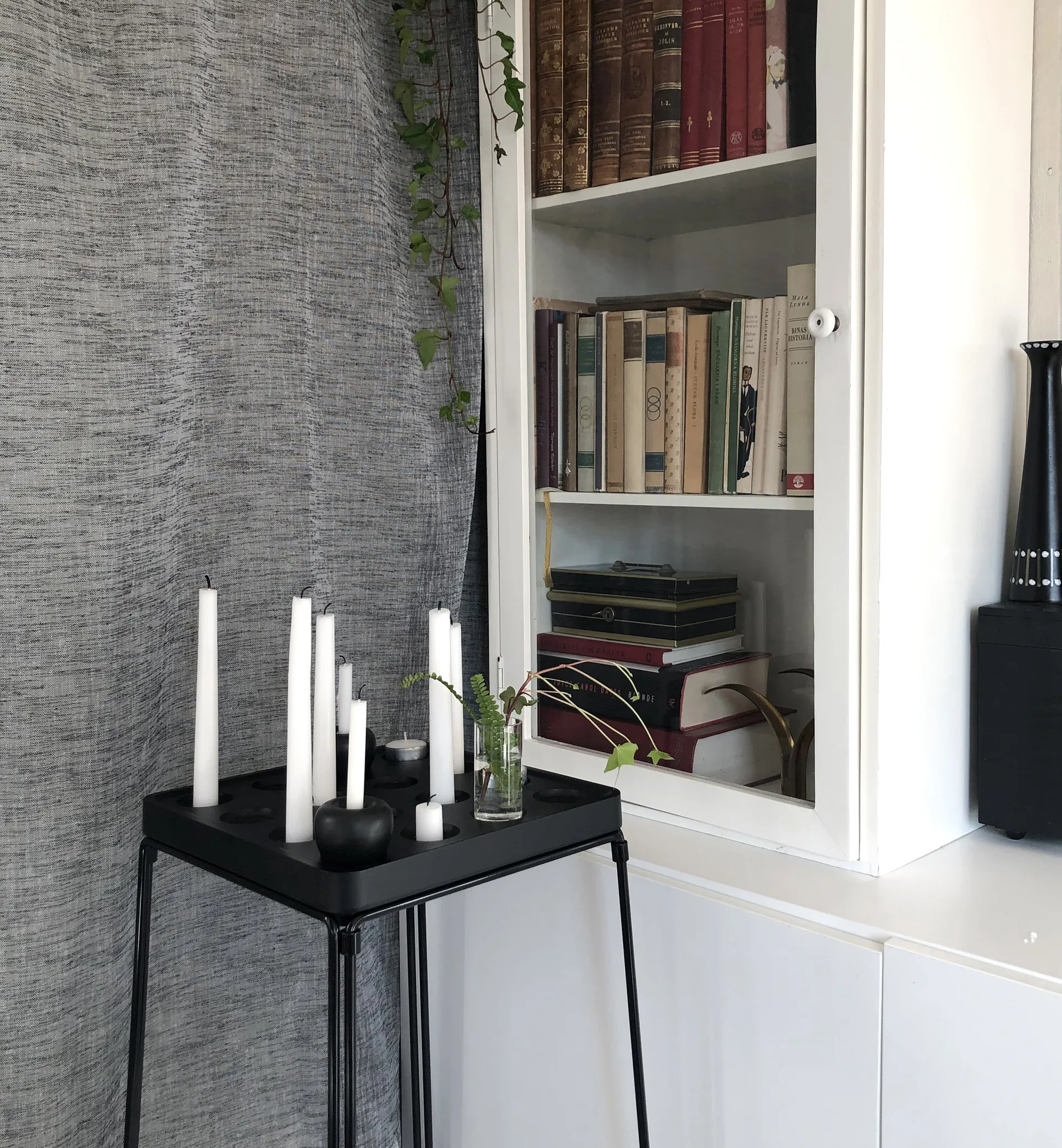 Stumpastaken ljushållare svart, stor Born In Sweden