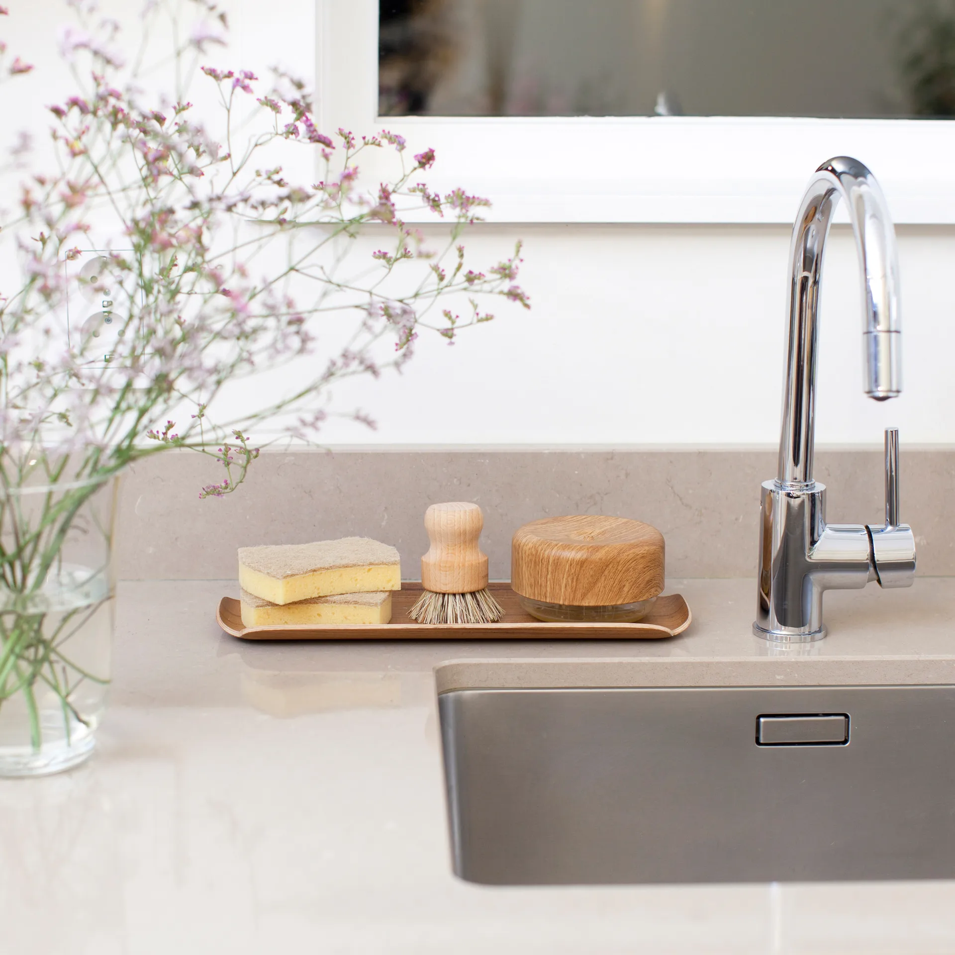 Bosign träbricka leaf, Valnöt Bosign