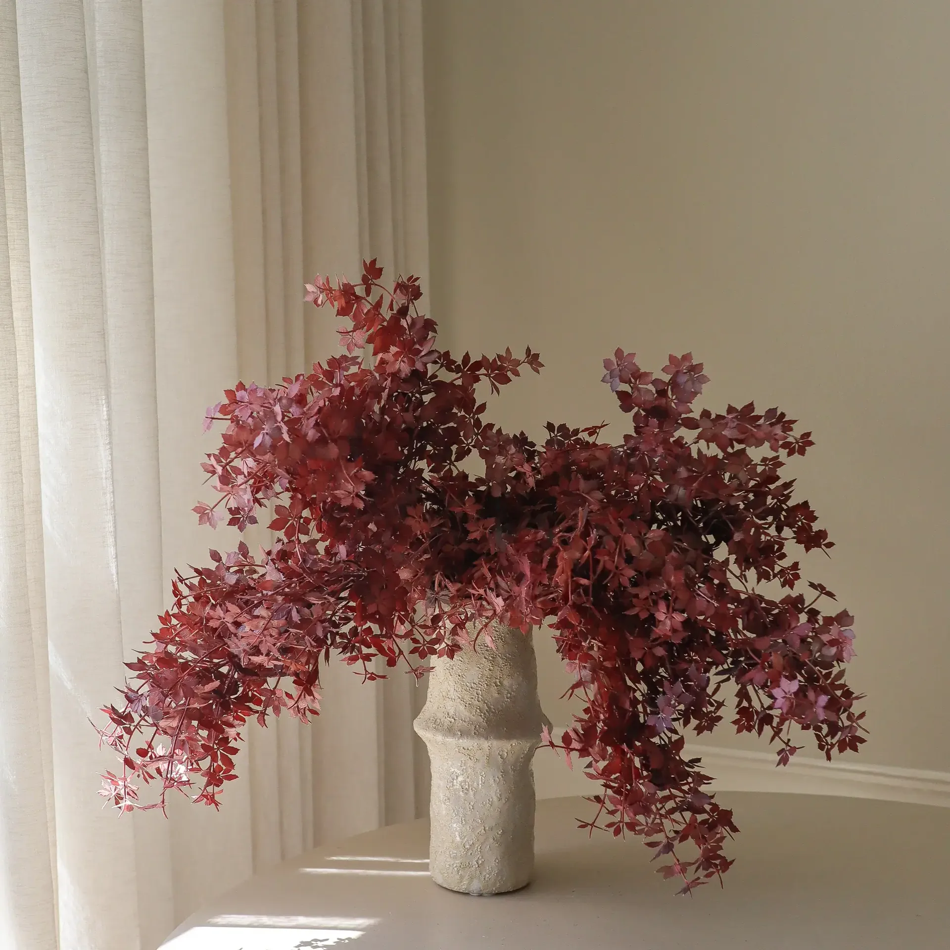 Burgundy Maple Branch konstgjord bukett, 107 cm, 4 st Botané