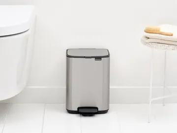 Bo pedalhink 4 L - Matt Steel Fingerprint Proof - Brabantia