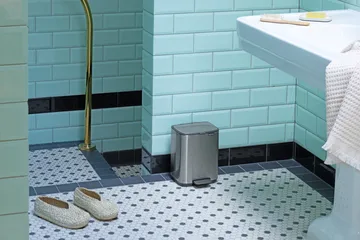 Bo pedalhink 4 L - Matt Steel Fingerprint Proof - Brabantia