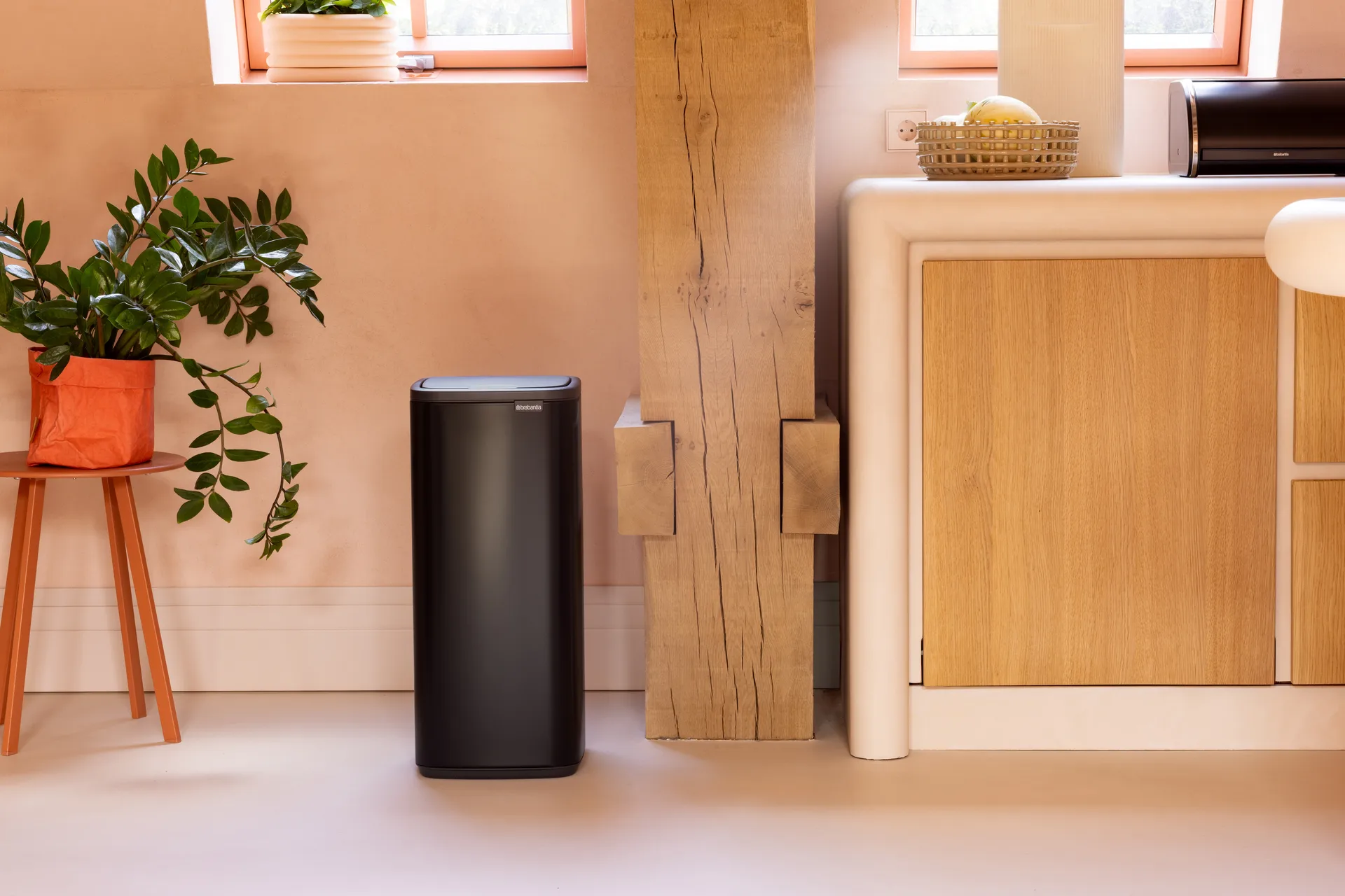 Bo Touch Bin 30 L, Matt Black Brabantia