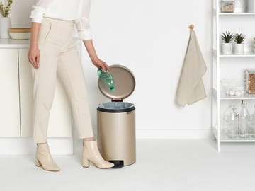 New Icon pedalhink 20 liter - Metallic Gold - Brabantia