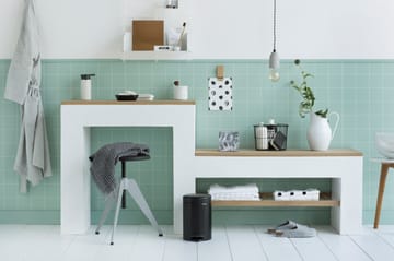 New Icon pedalhink 3 liter - matt black (svart) - Brabantia
