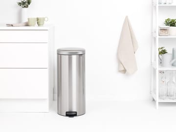 New Icon pedalhink 30 liter - Matt steel fingerprint proof - Brabantia