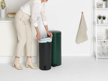 New Icon pedalhink 30 liter - Pine green - Brabantia