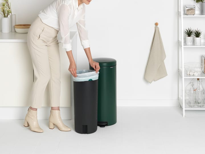 New Icon pedalhink 30 liter, Pine green Brabantia