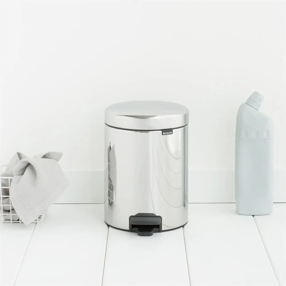 New Icon pedalhink 5 liter, brilliant steel Brabantia