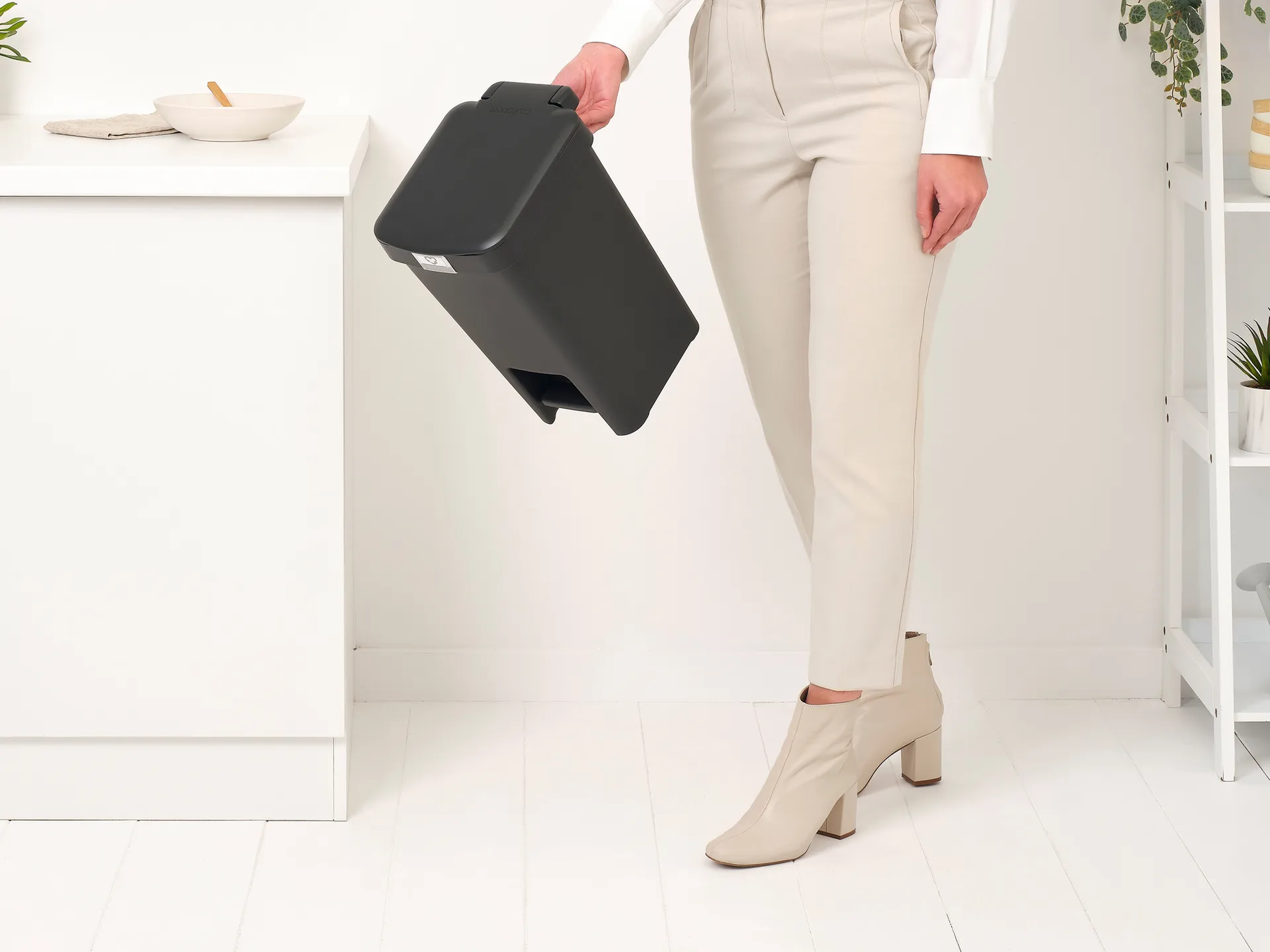 StepUp pedalhink 10 L, Mörkgrå Brabantia