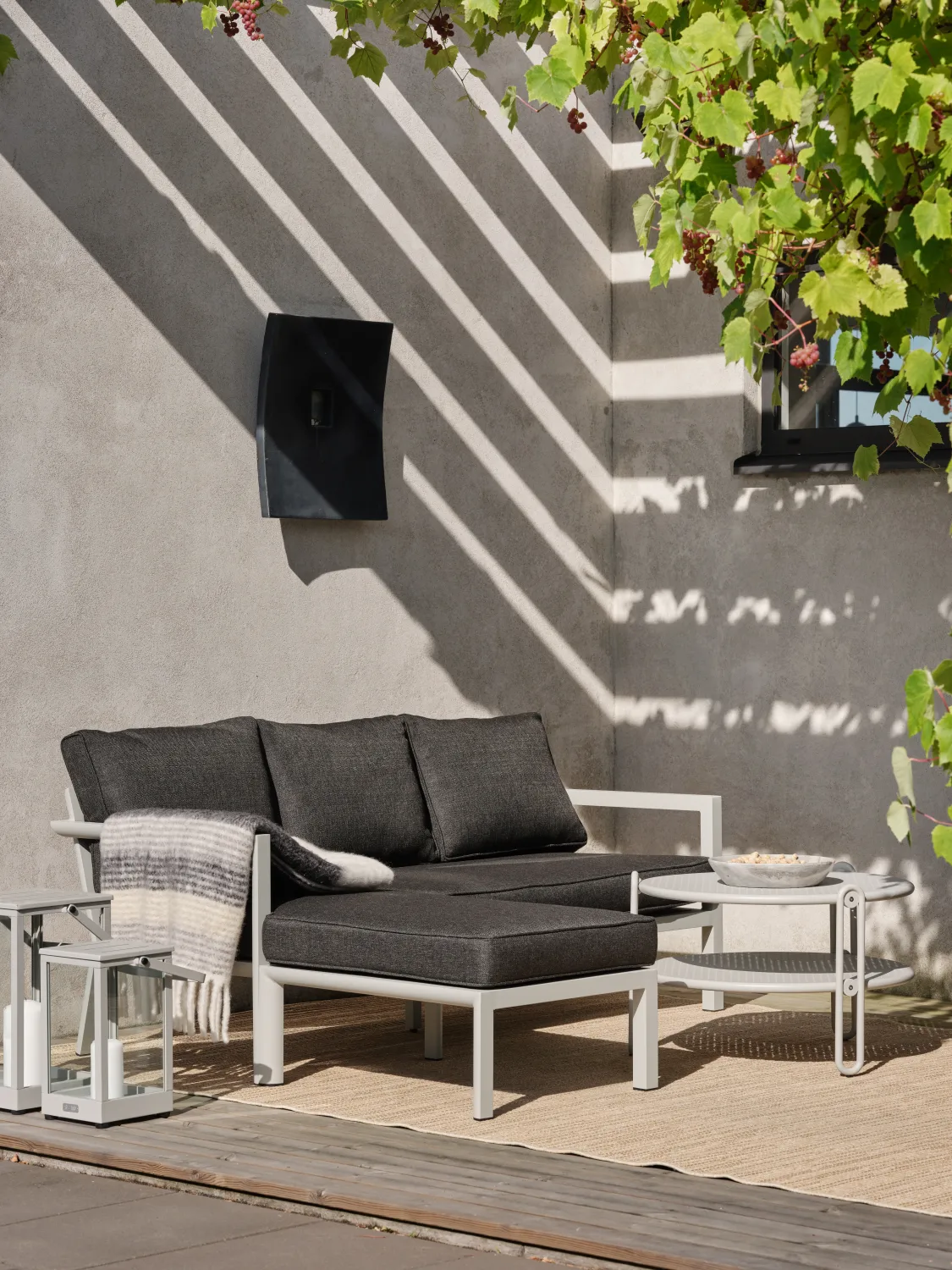 Delia divansoffa, Light Grey-nearly black Brafab