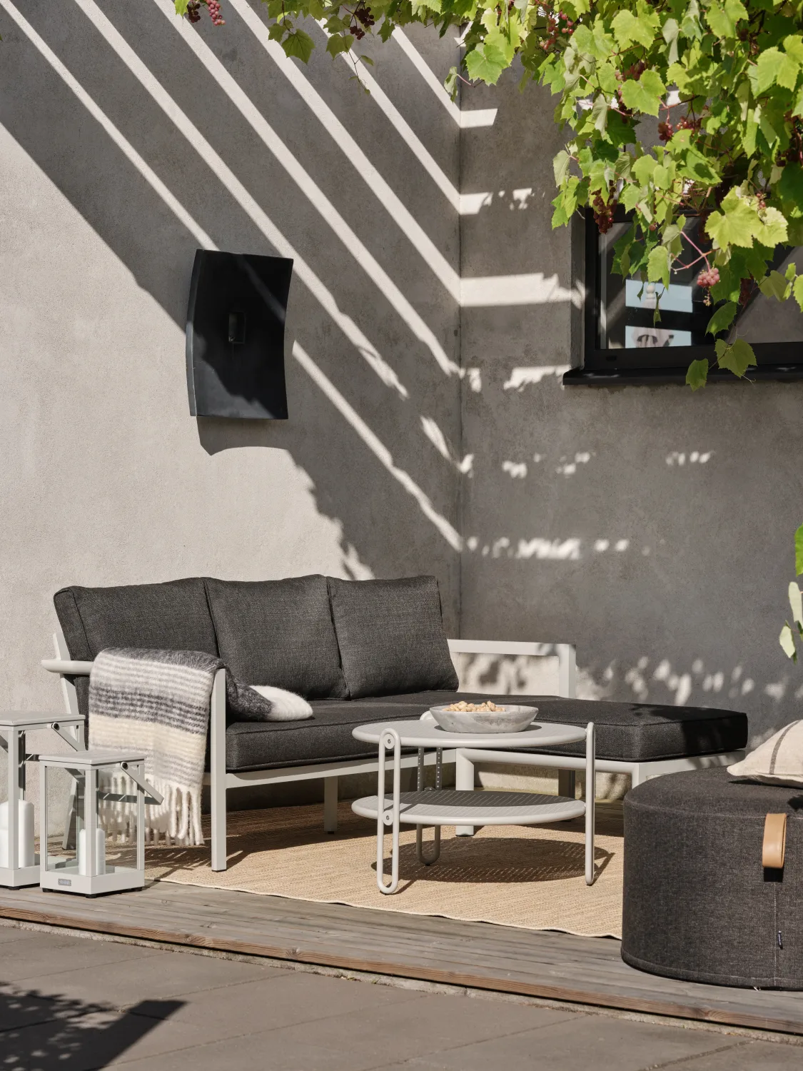 Delia divansoffa, Light Grey-nearly black Brafab