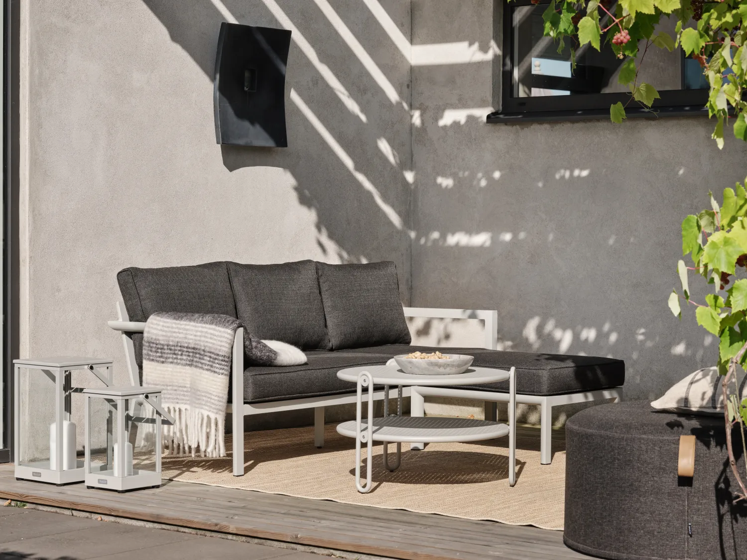 Delia divansoffa, Light Grey-nearly black Brafab