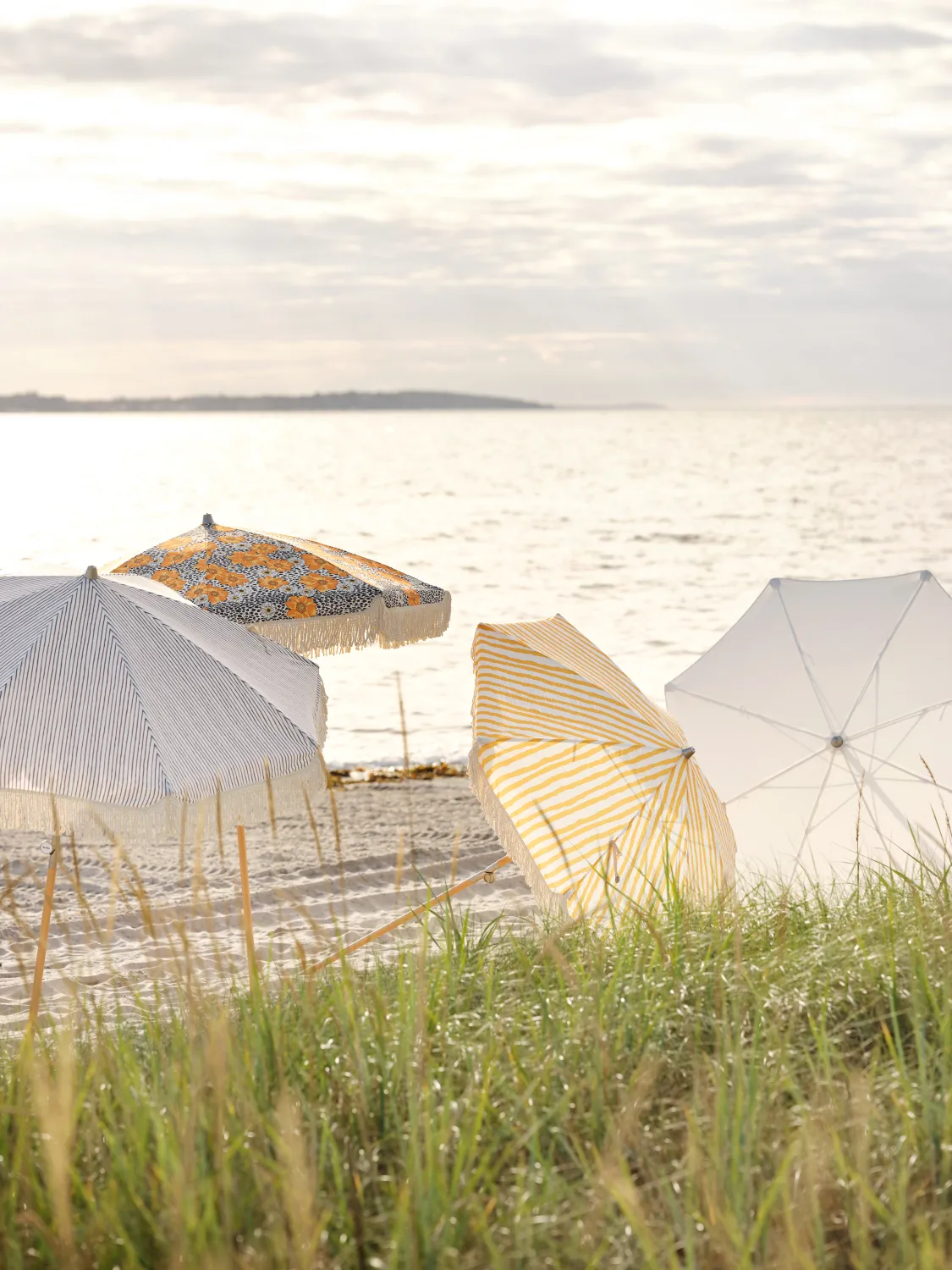 Gatsby parasoll, Buttercup dot, Ø185 cm Brafab