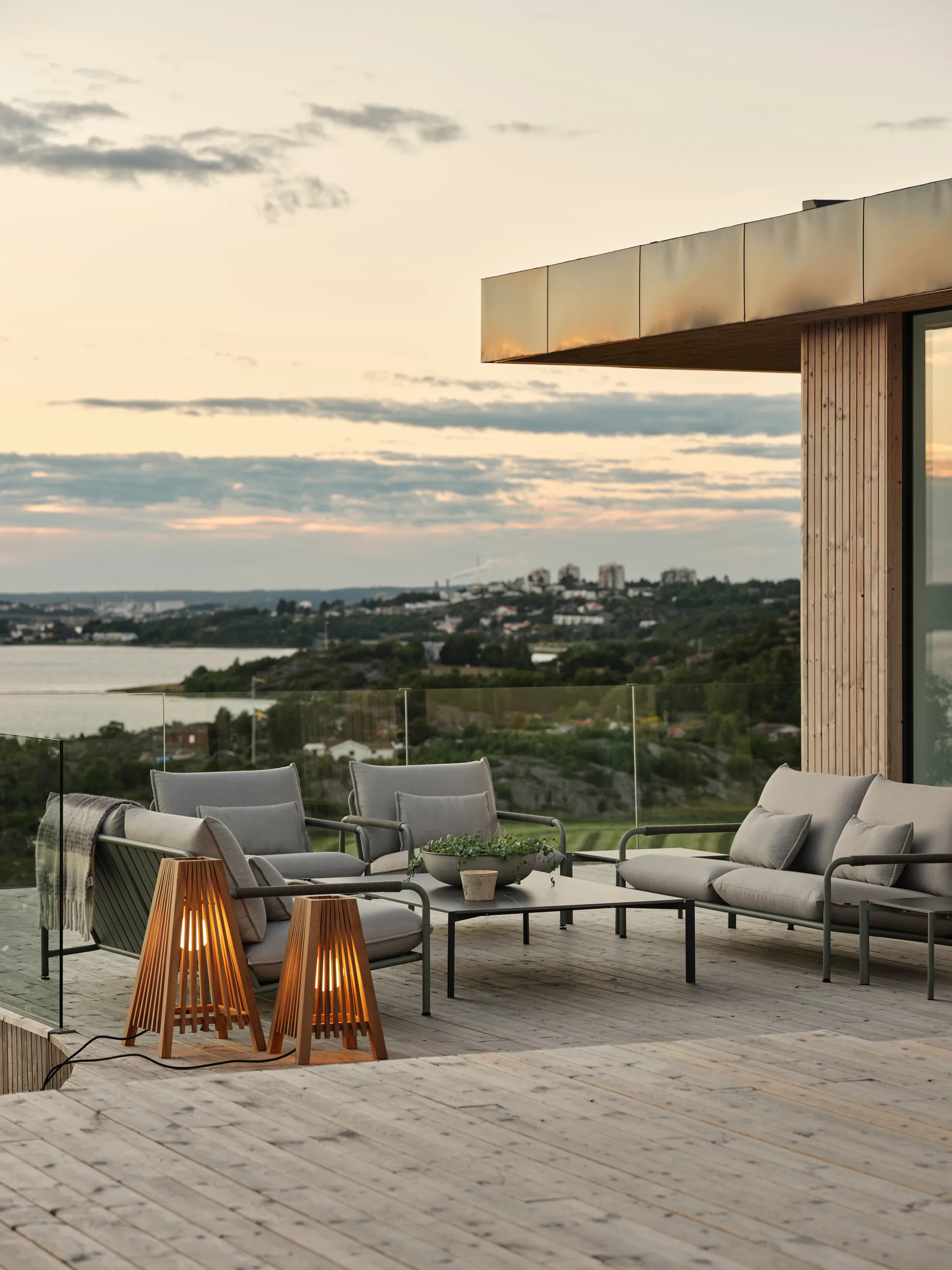 Hallavara soffbord, Svart 112x162 cm Brafab