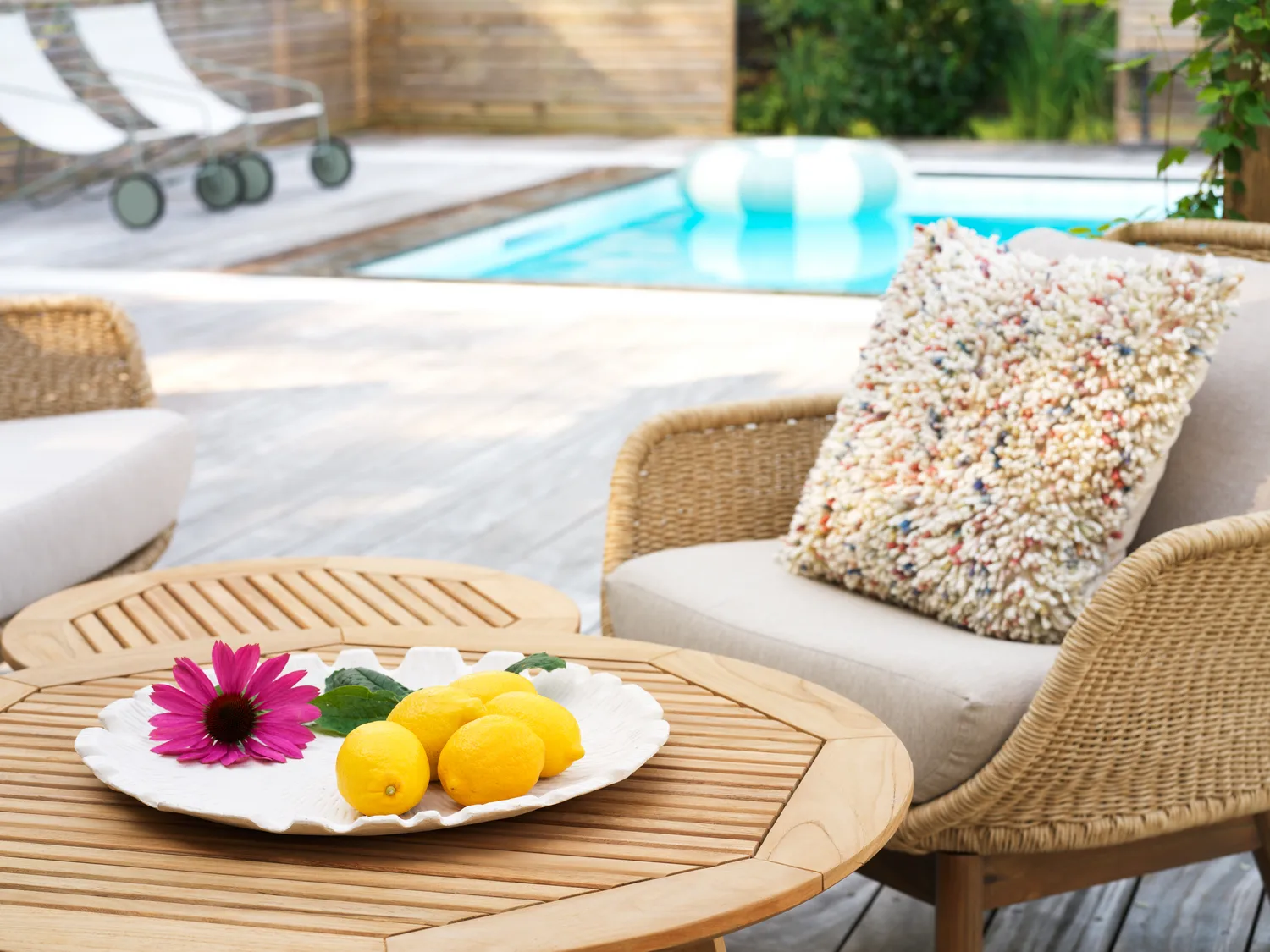 Lily fåtölj, Twist straw-plush wheat Brafab