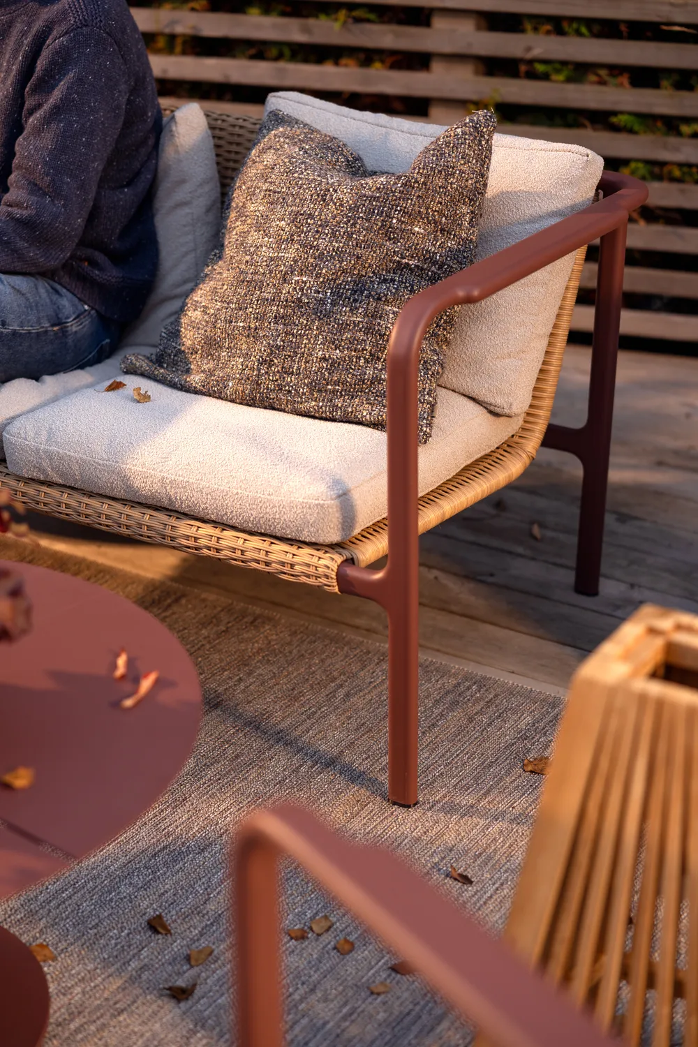 Motty soffa, Zin red-teddy beige, 2-sits Brafab