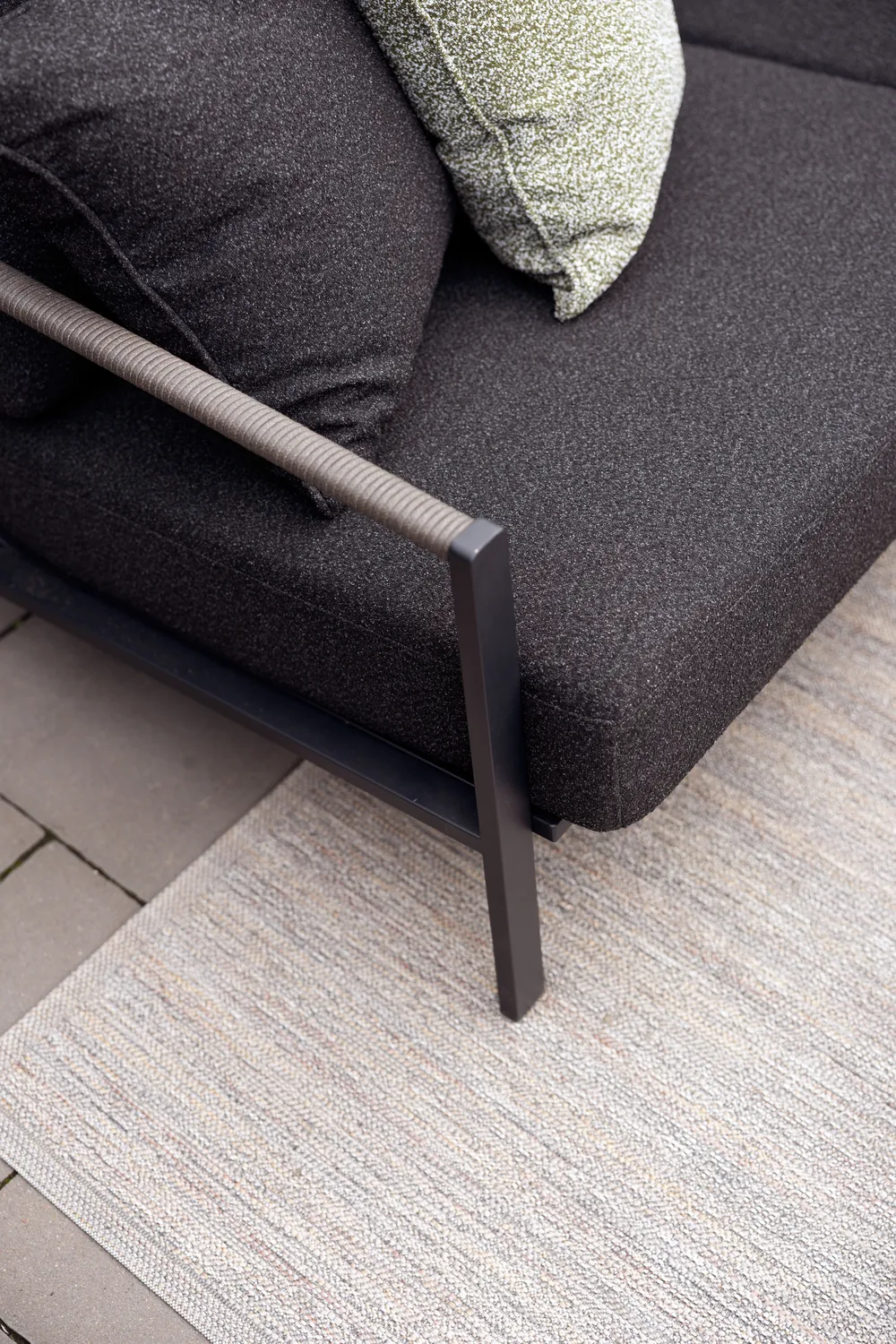 Naos soffa, Svart-teddy black, 2,5-sits Brafab