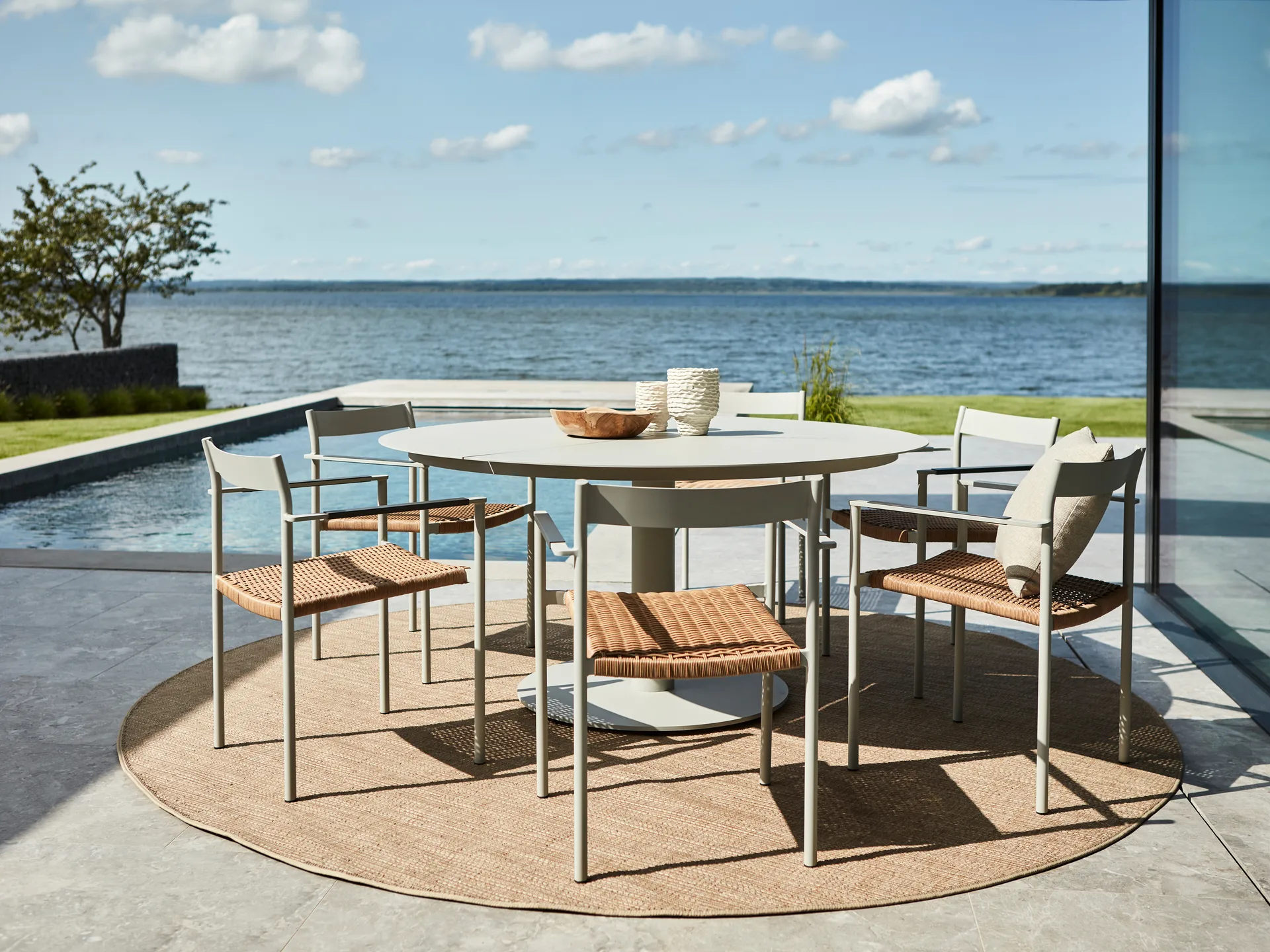 Peace matbord Ø150 cm Nordic green,  Brafab