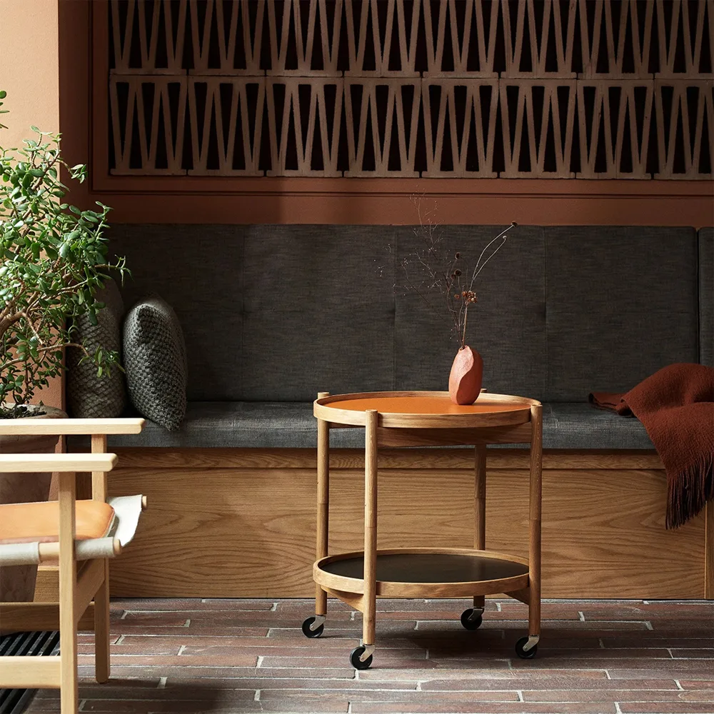 Bølling Tray Table model 50 rullbord, base, oljat bokstativ Brdr. Krüger