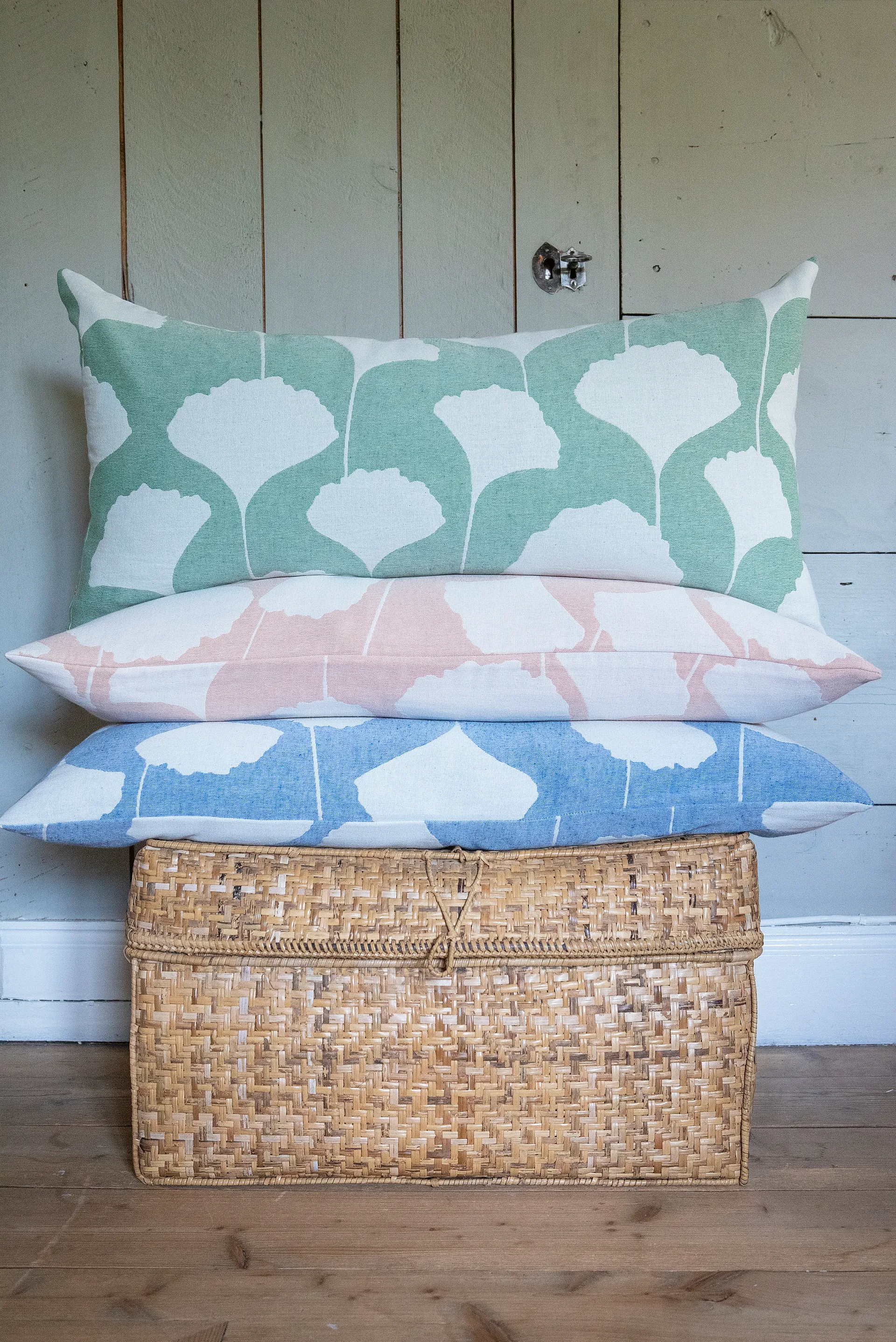 Ginko kuddfodral 40x80 cm, Grön-vit (Emerald) Brita Sweden