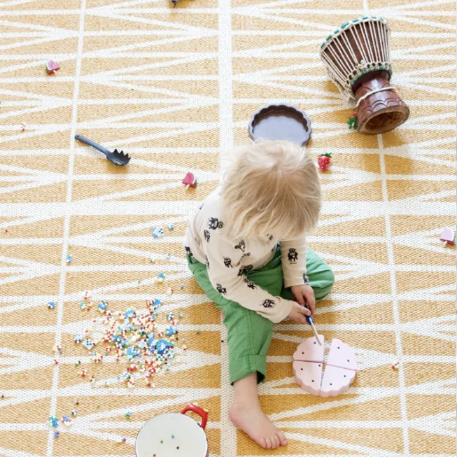 Helmi matta stor gul, 150 x 200 cm Brita Sweden