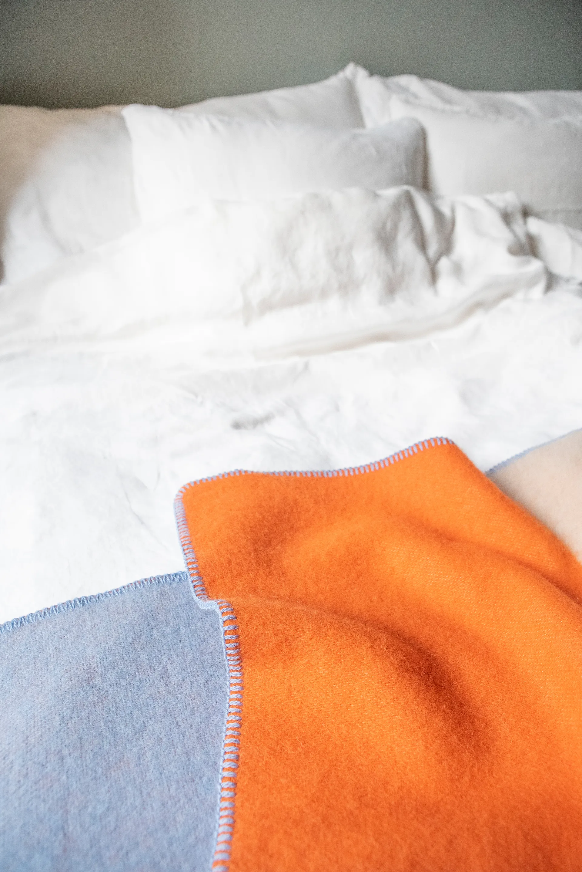 Pop ullfilt 130x200 cm, Orange Brita Sweden