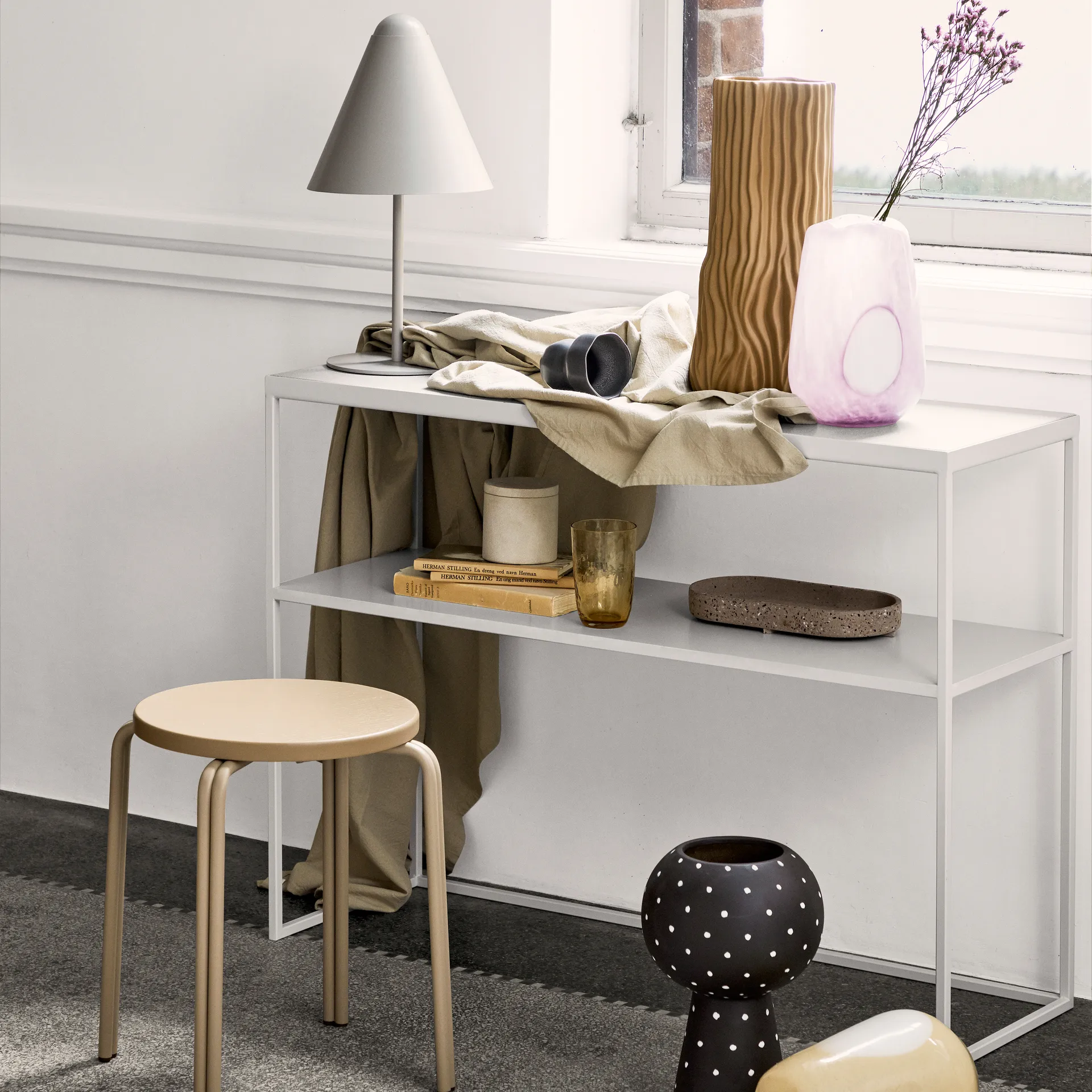 Gine lampfot, Light grey Broste Copenhagen