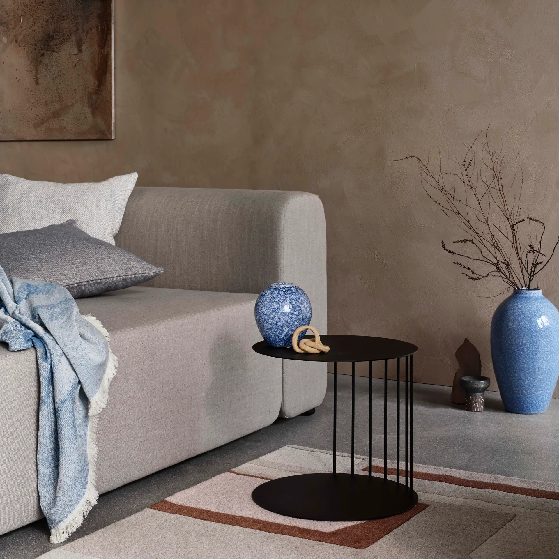 Ingrid keramikvas 25,5 cm, Insignia blue-white Broste Copenhagen