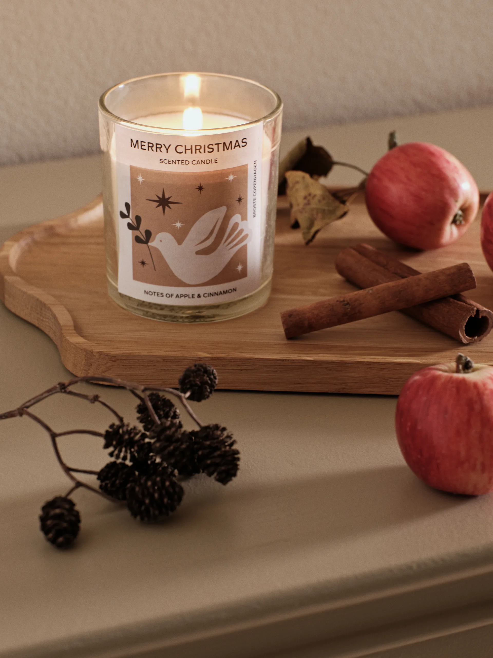 Merry Christmas doftljus 32 t, White Broste Copenhagen