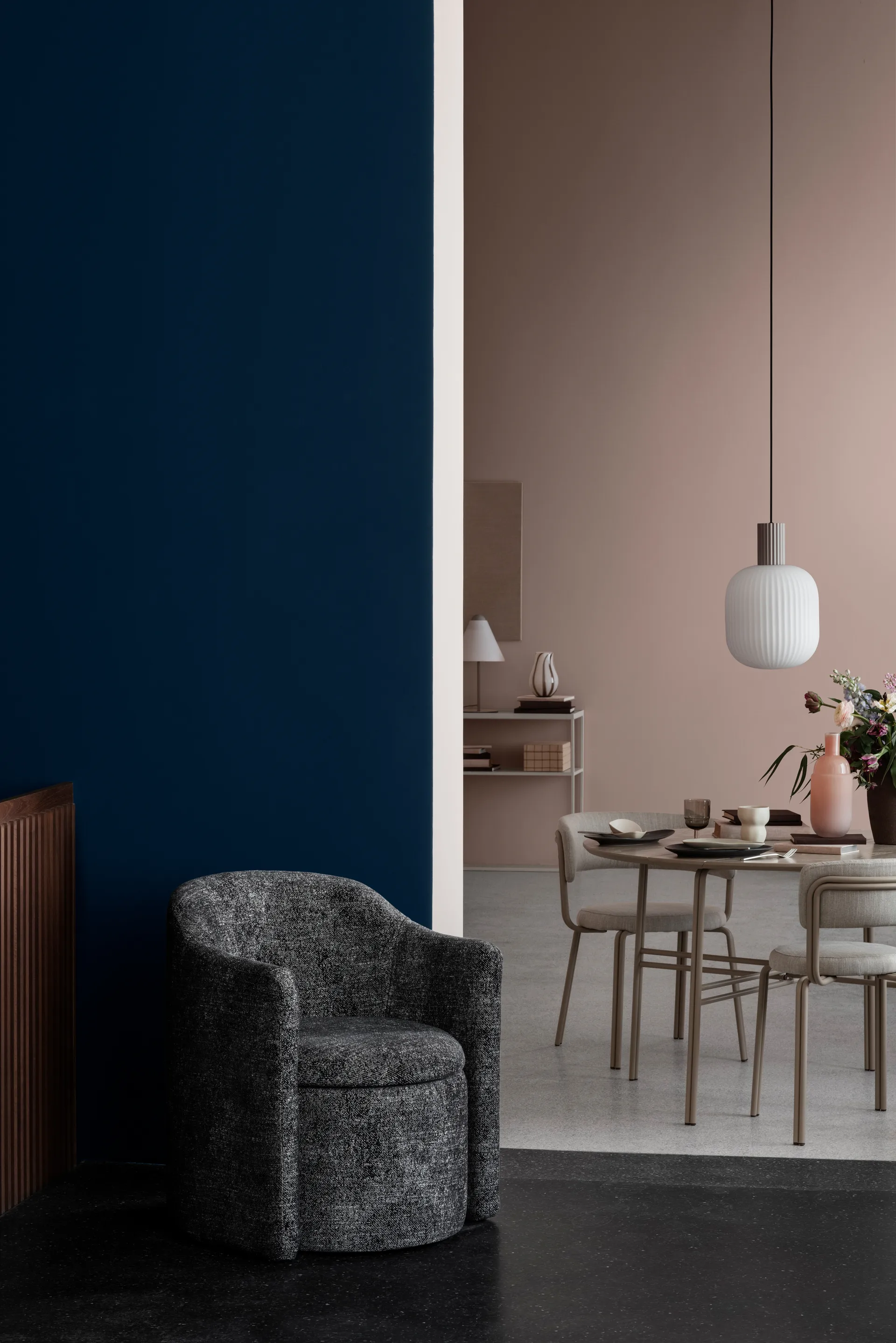 Oda stol, Warm grey Broste Copenhagen