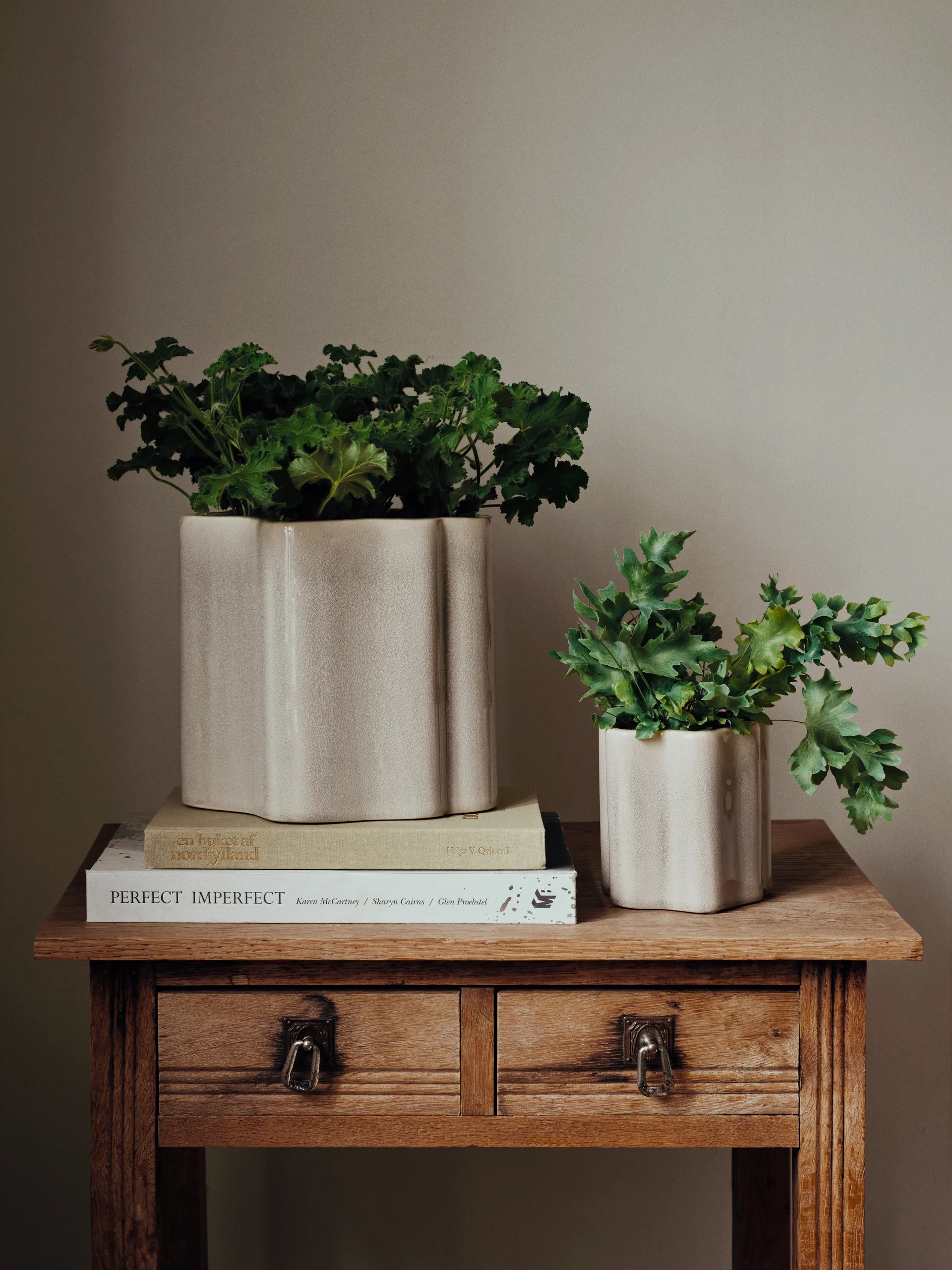 Sonja blomkruka H:20 cm, Rainy Day Grey Broste Copenhagen