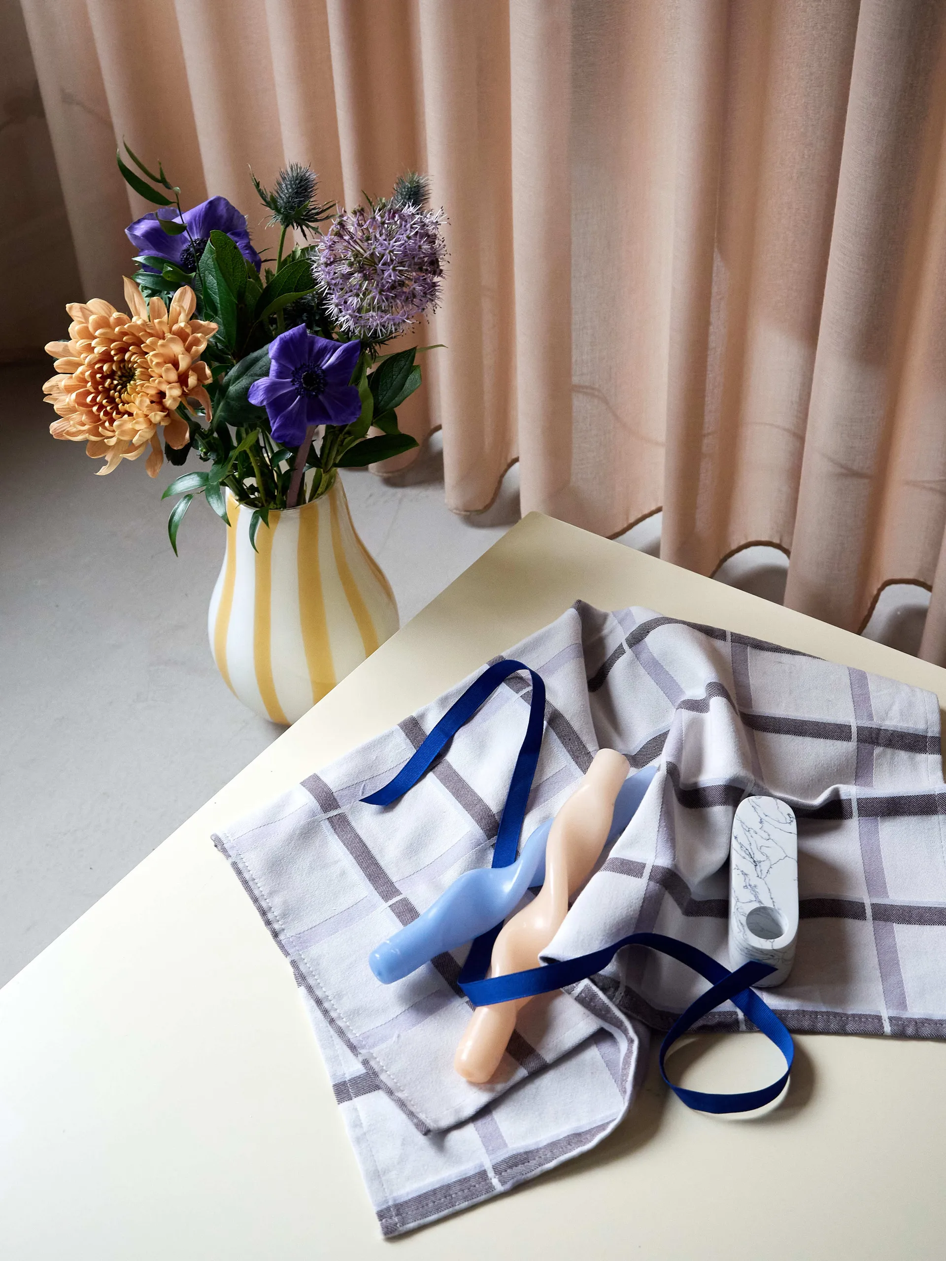 Twist twisted candles skruvade ljus 23 cm 2-pack, Walnut Broste Copenhagen