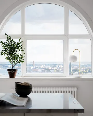 Bellagio bordslampa 60 cm - Mässing-vit - By Rydéns