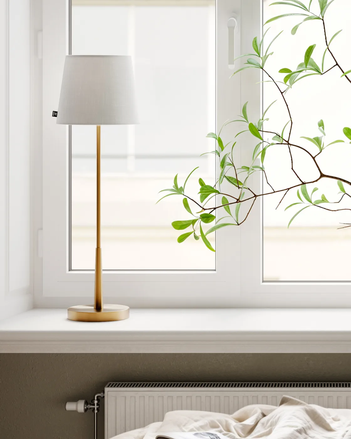 Lumi bordslampa 68,5 cm, Guld-vit By Rydéns