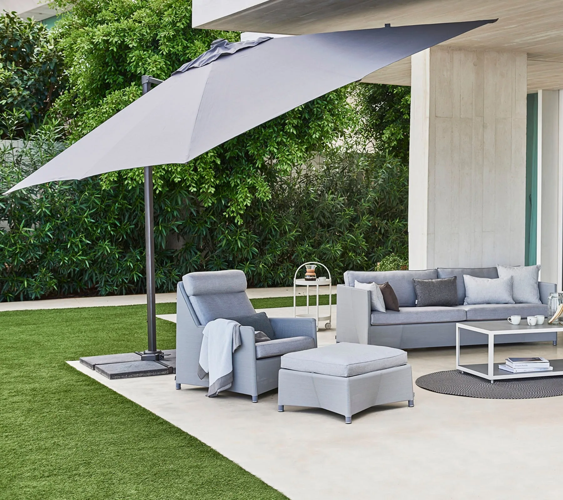 Hyde Luxe Tilt parasoll 300x300 cm, Light grey Cane-line