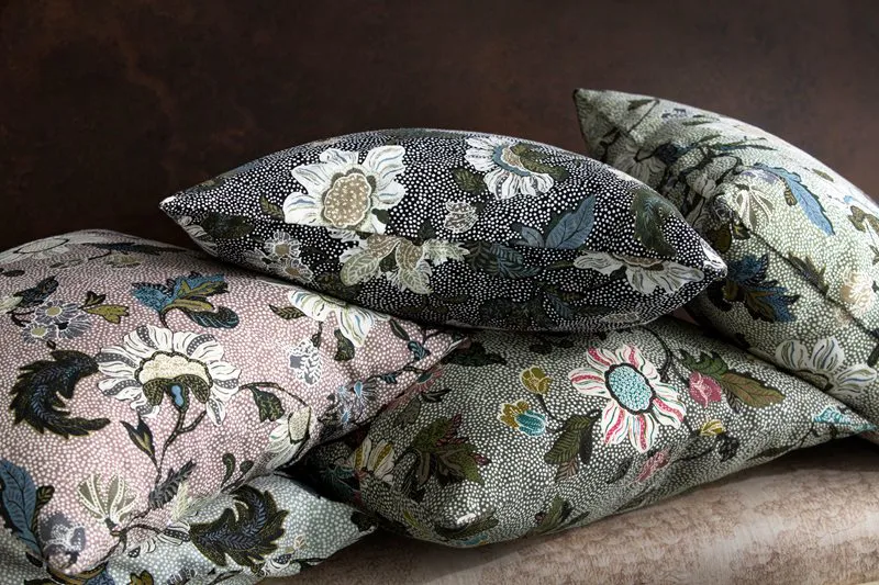 Flower kuddfodral 50x50 cm, Svart Ceannis