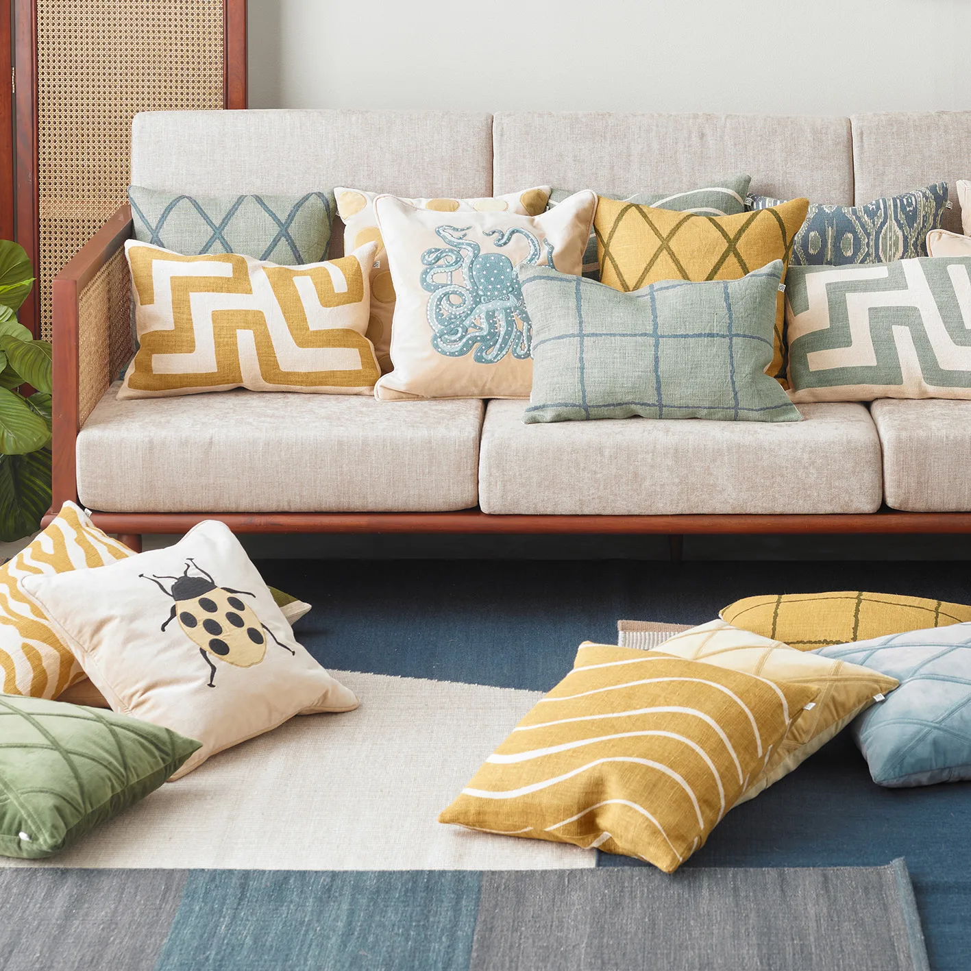 Circle kuddfodral 50x50 cm, Beige-spicy yellow Chhatwal & Jonsson