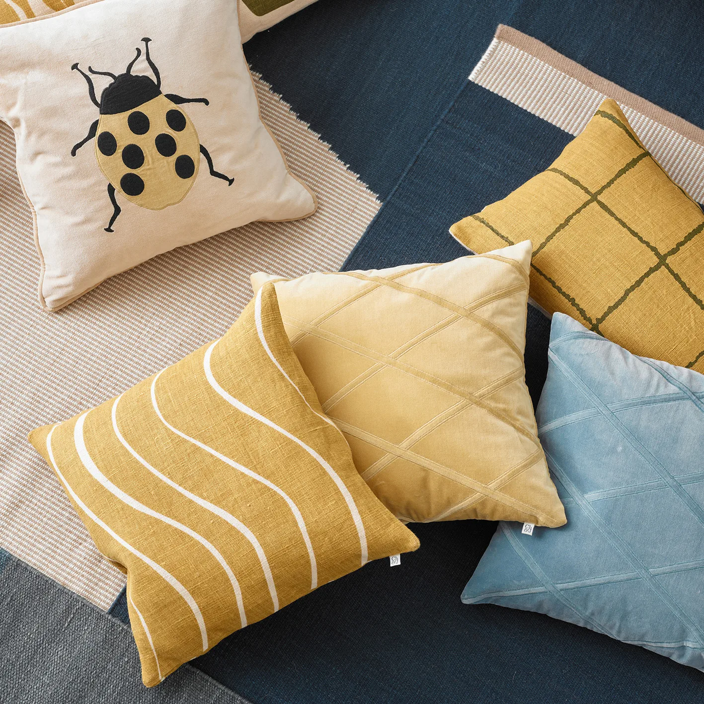 Gaya kuddfodral 50x50 cm, Spicy yellow Chhatwal & Jonsson